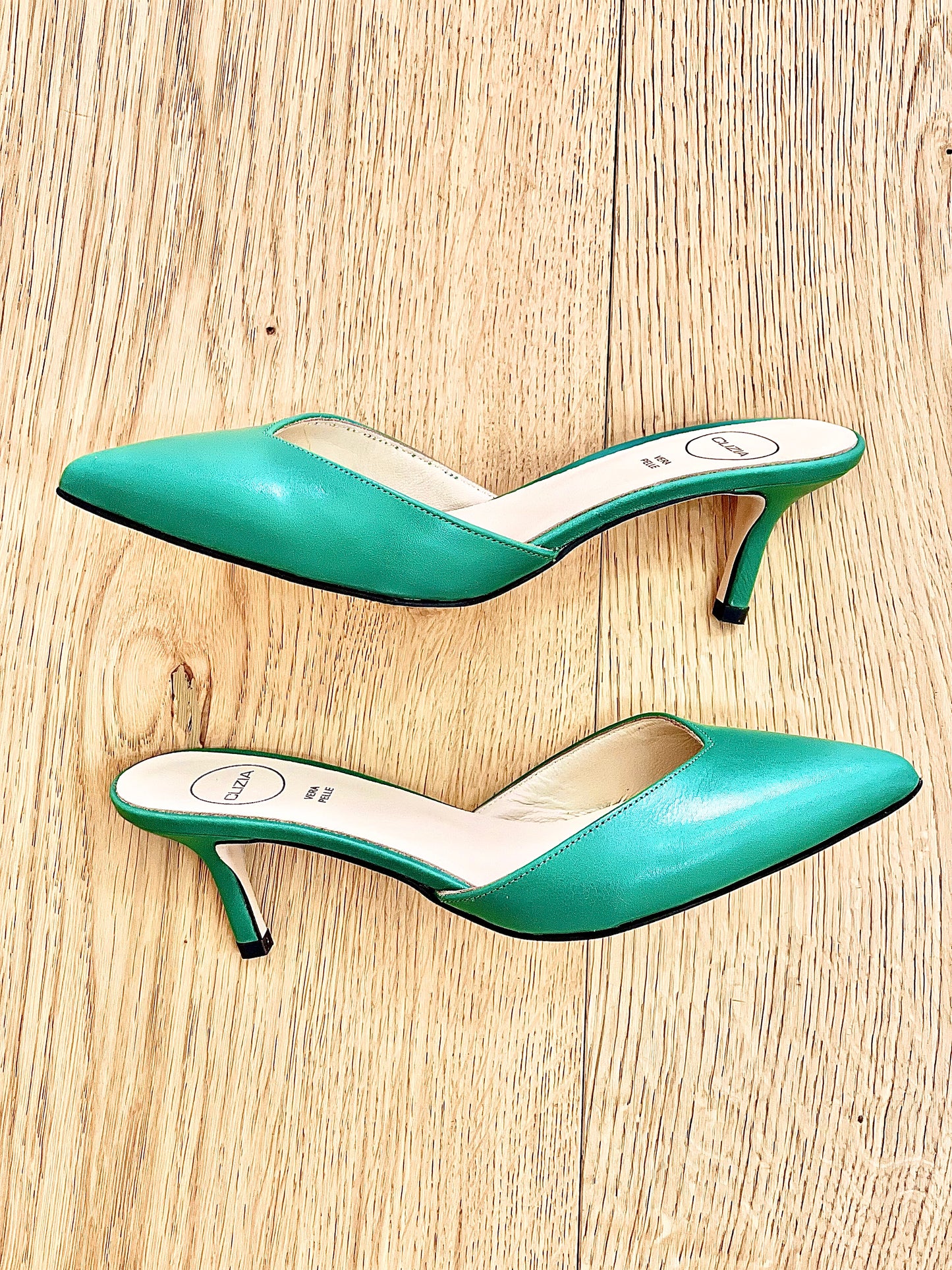 VIKY GREEN LEATHER