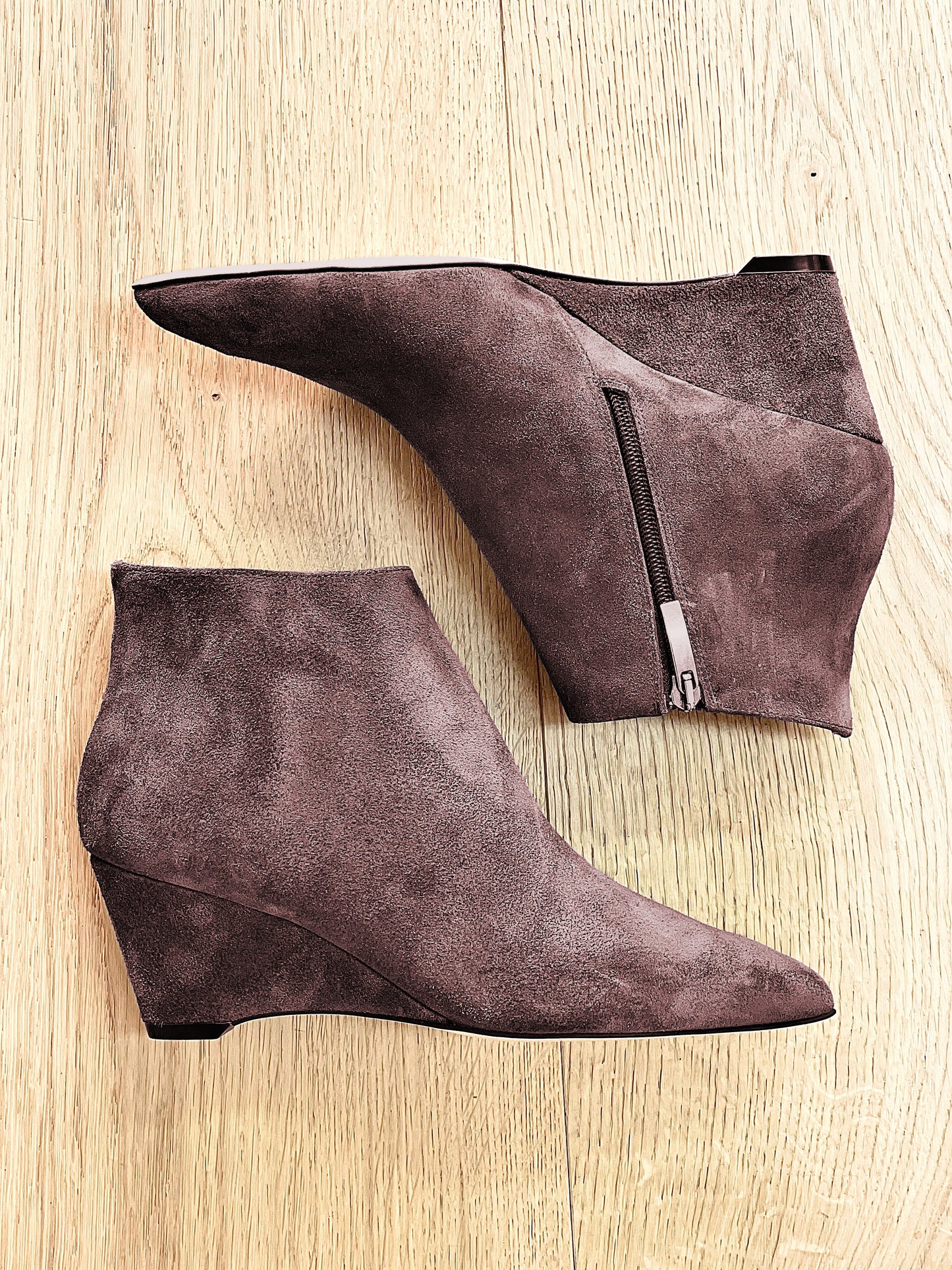 KRYSHA BROWN SUEDE