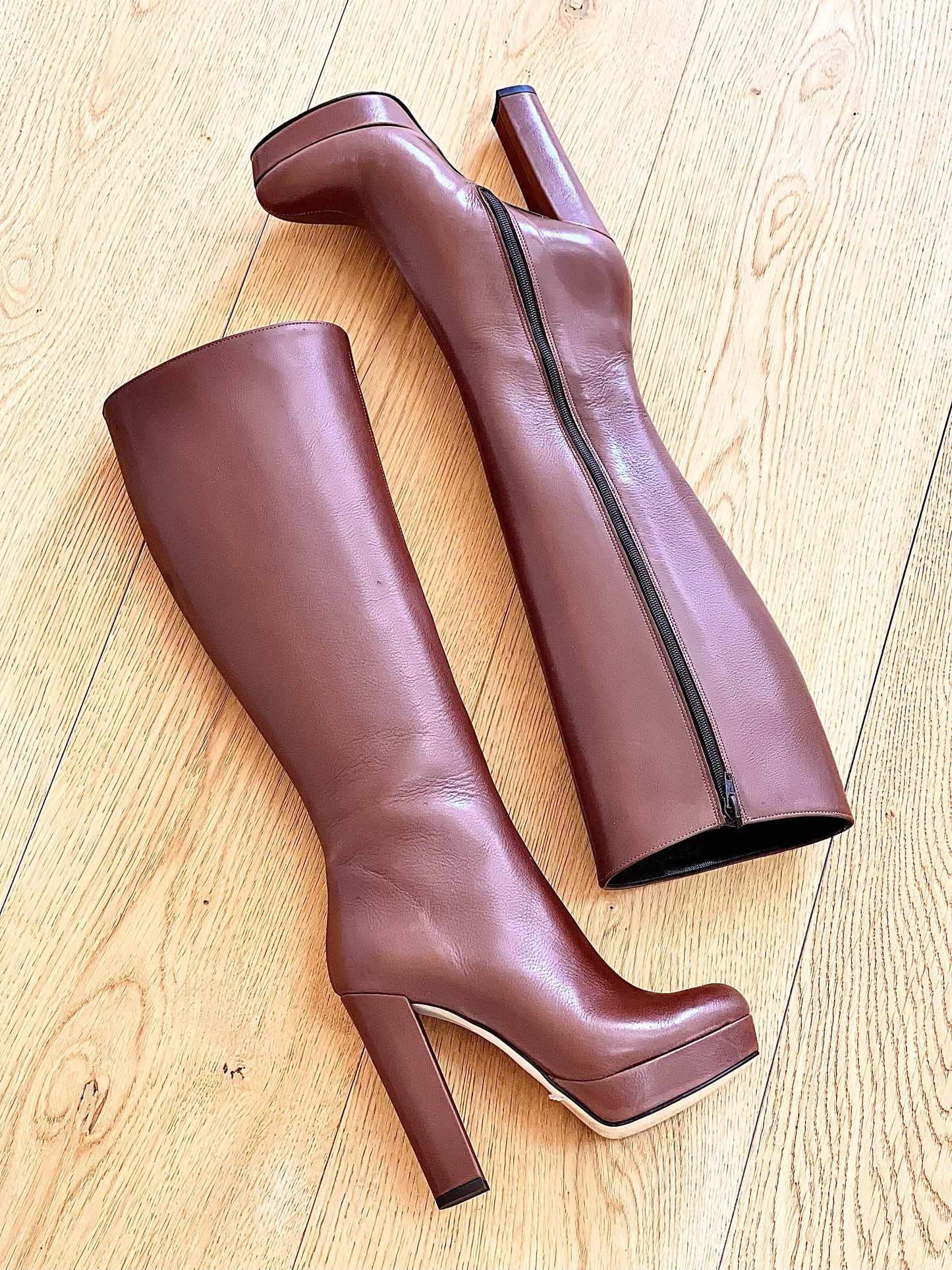 SAVANNAH BROWN LEATHER