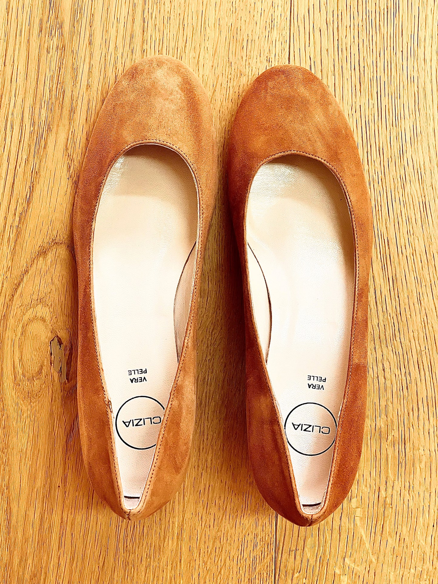 TAYLOR SUEDE LEATHER