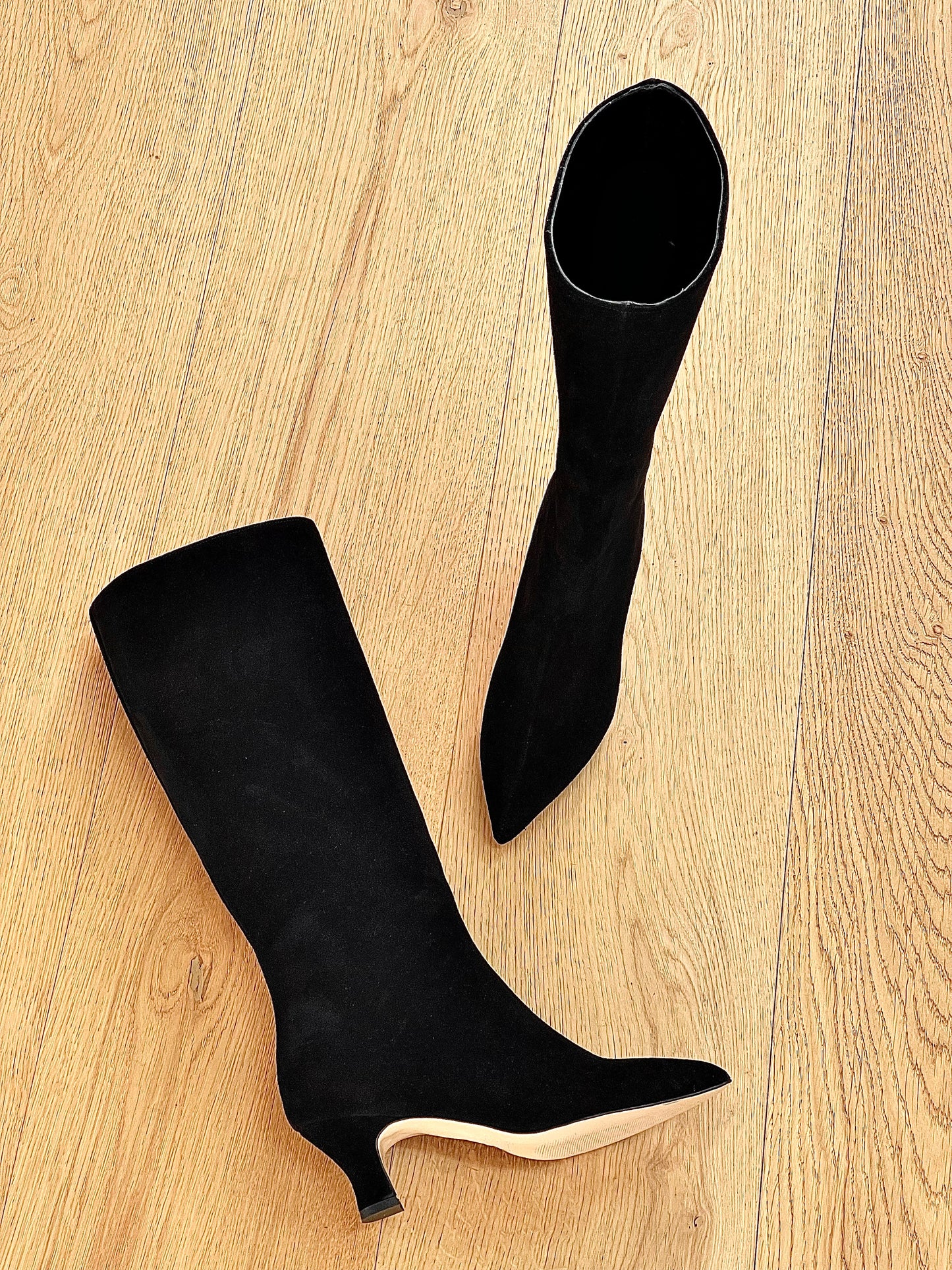 BLACK SUEDE MAGELLAN