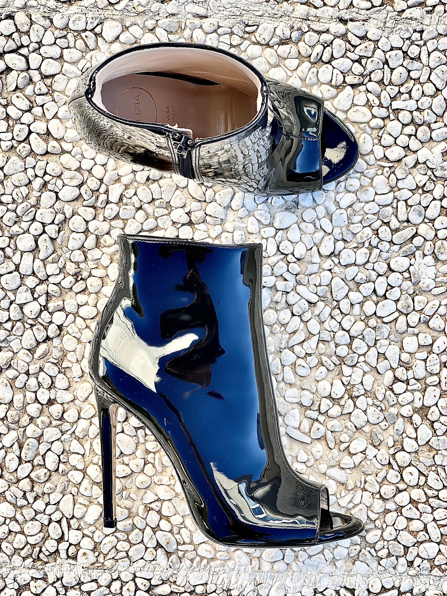 PARIS BLACK PATENT LEATHER