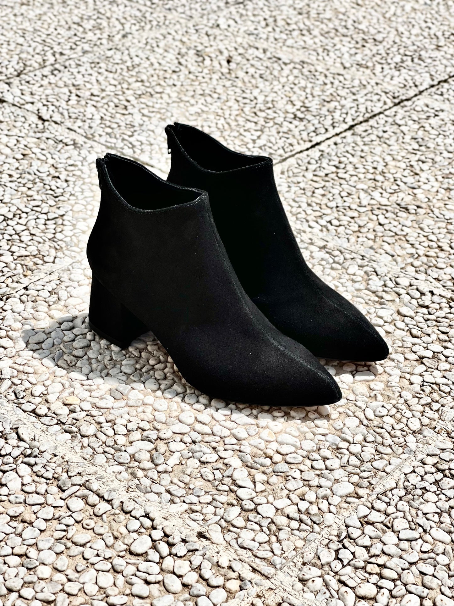 FUNNY BLACK SUEDE