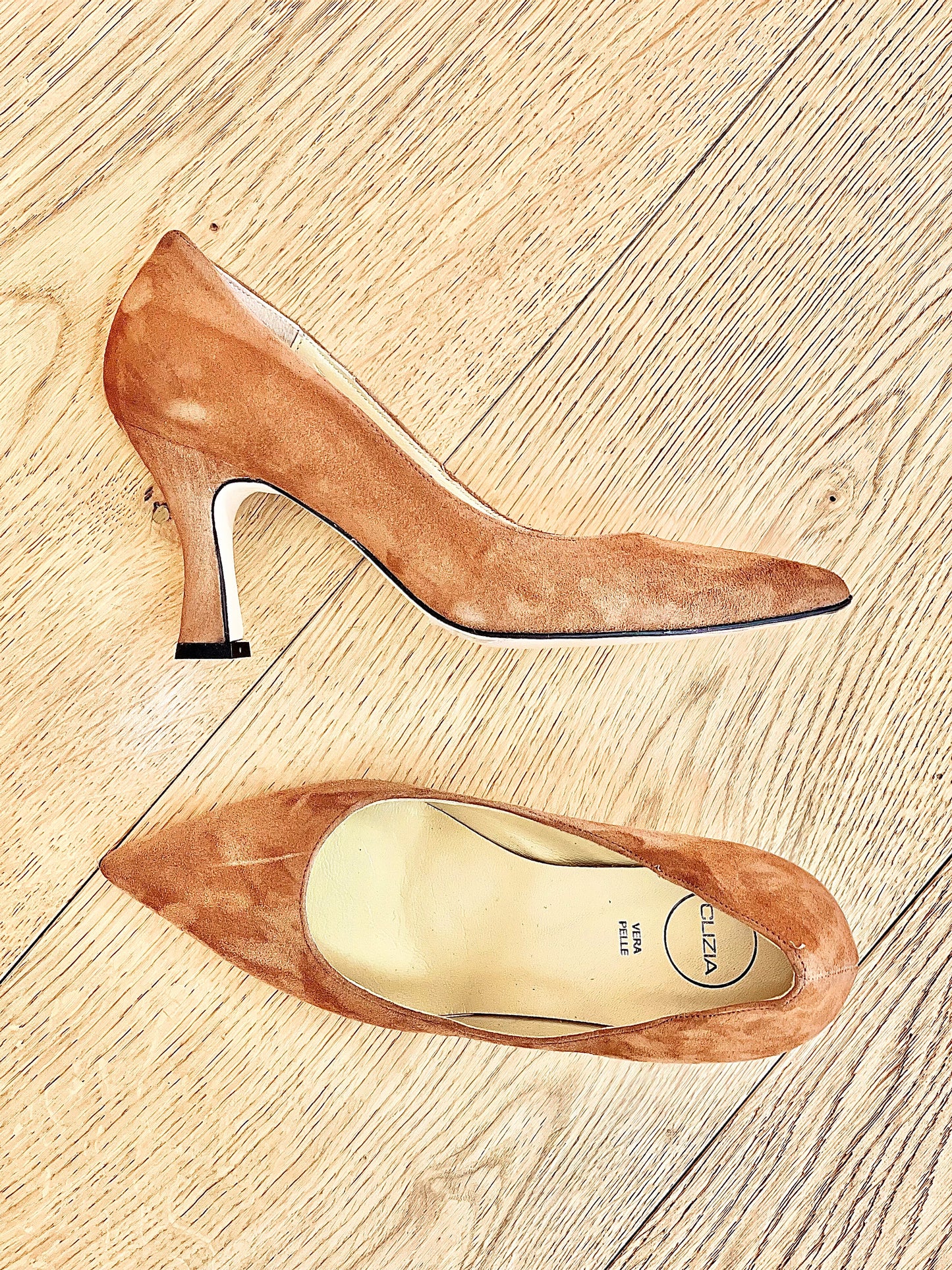 JOAN SUEDE LEATHER
