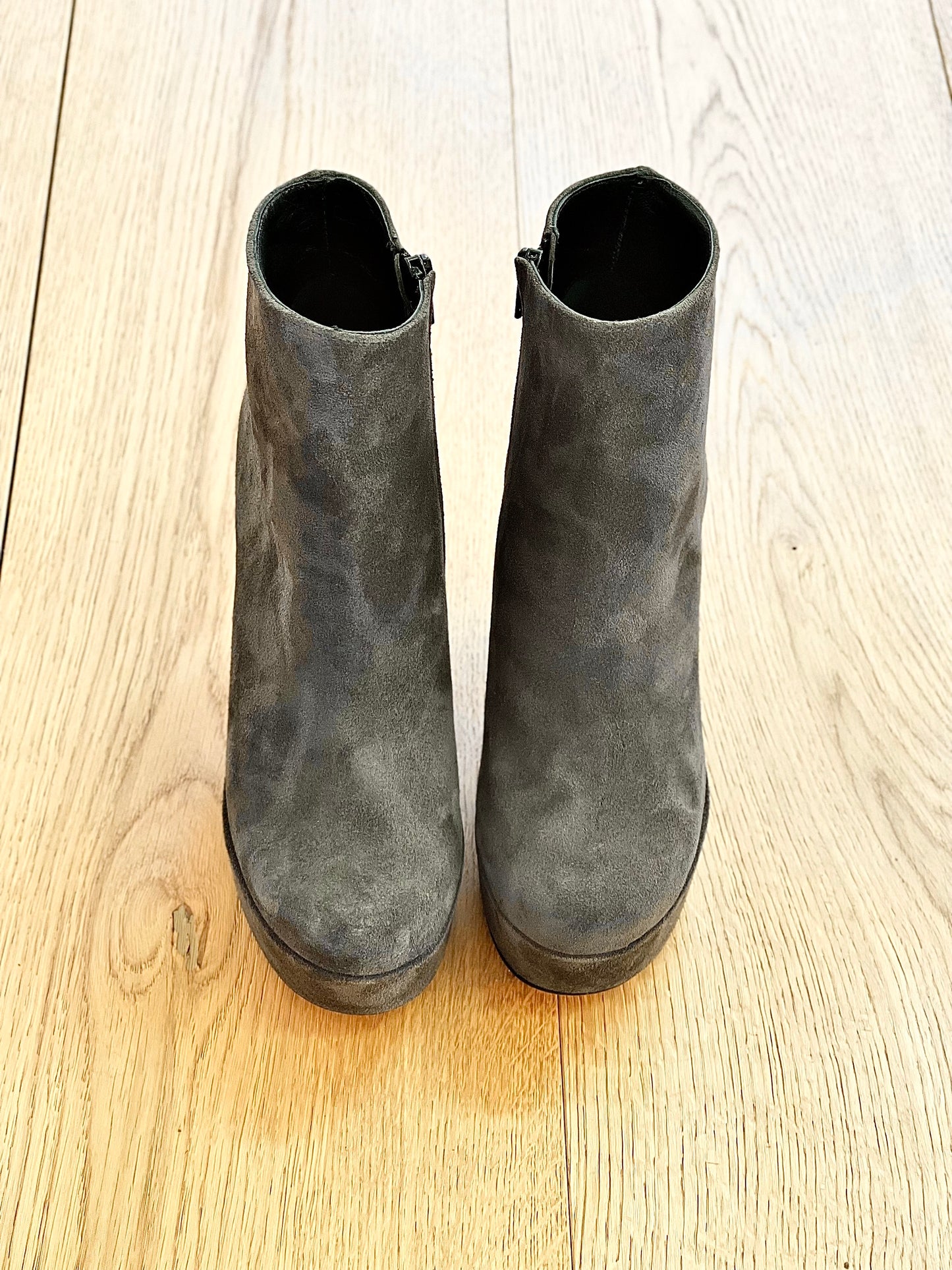 TURAN SUEDE KHAKI