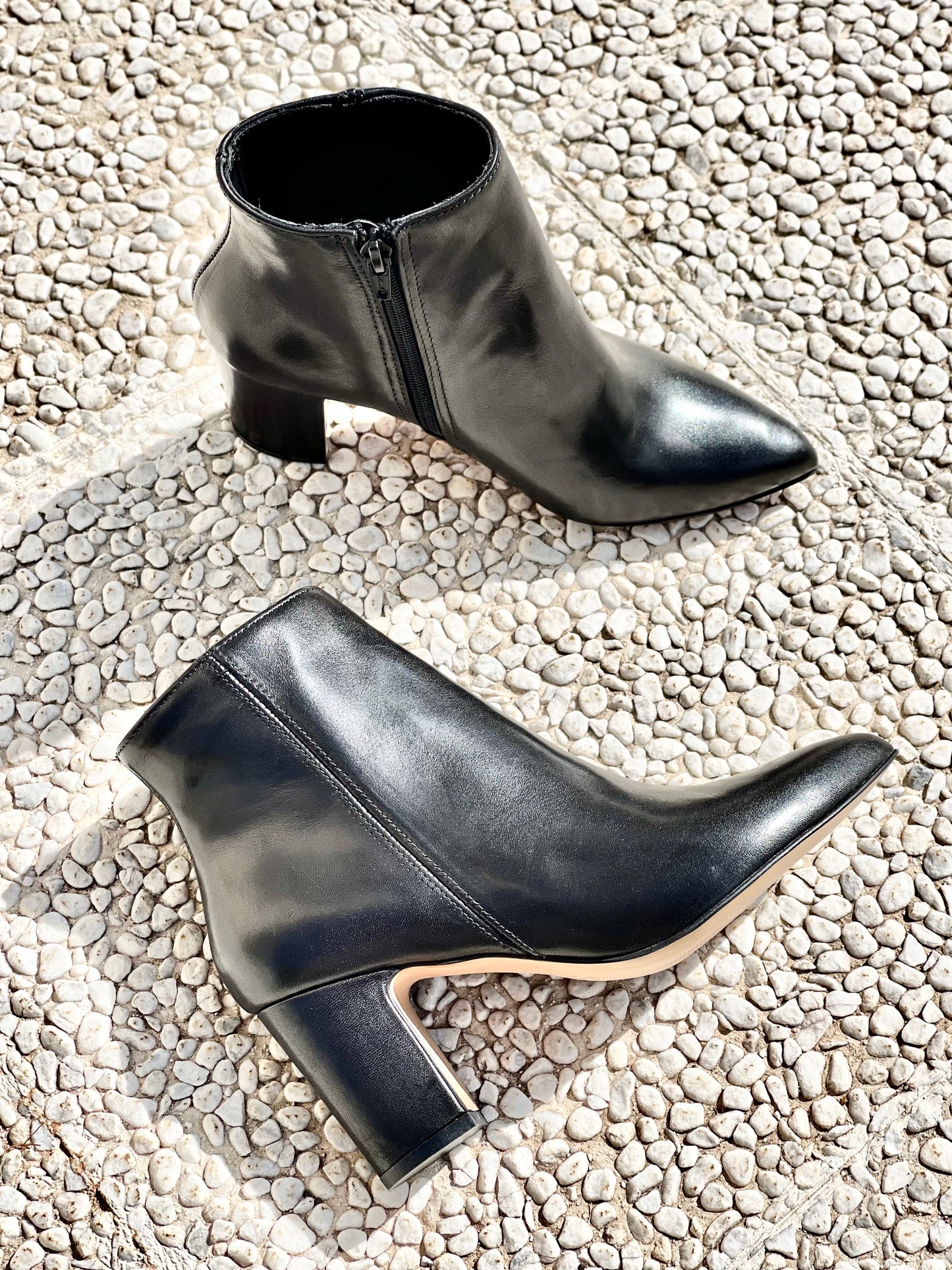 GEMINI BLACK