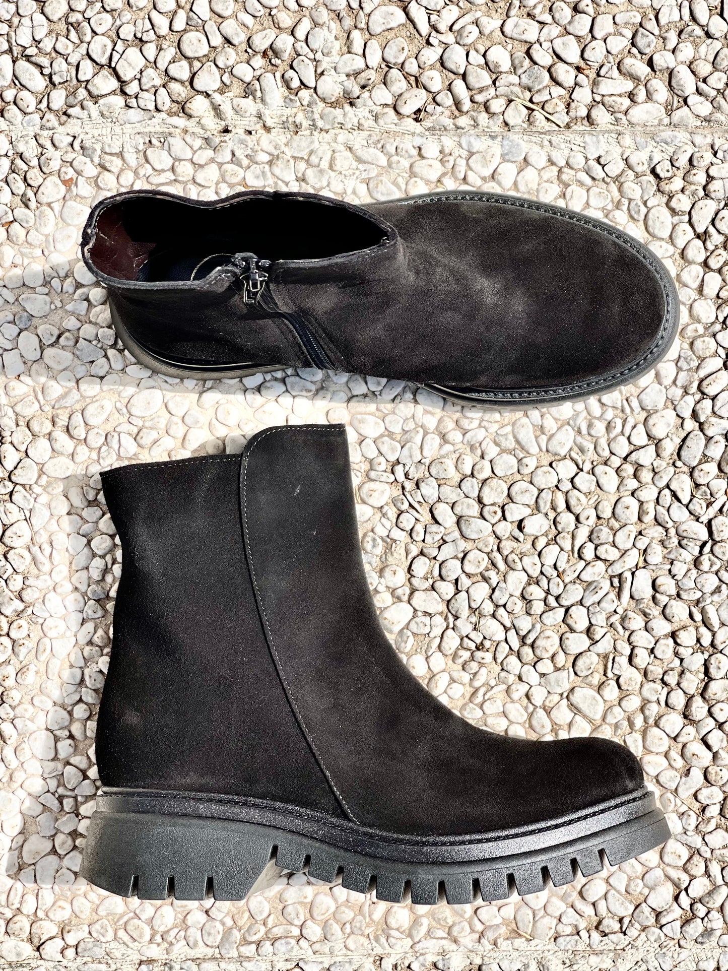 JIL BLACK SUEDE