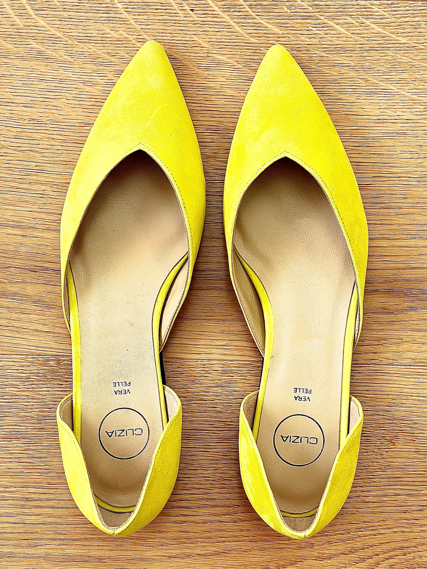 YELLOW SUEDE MALIBU