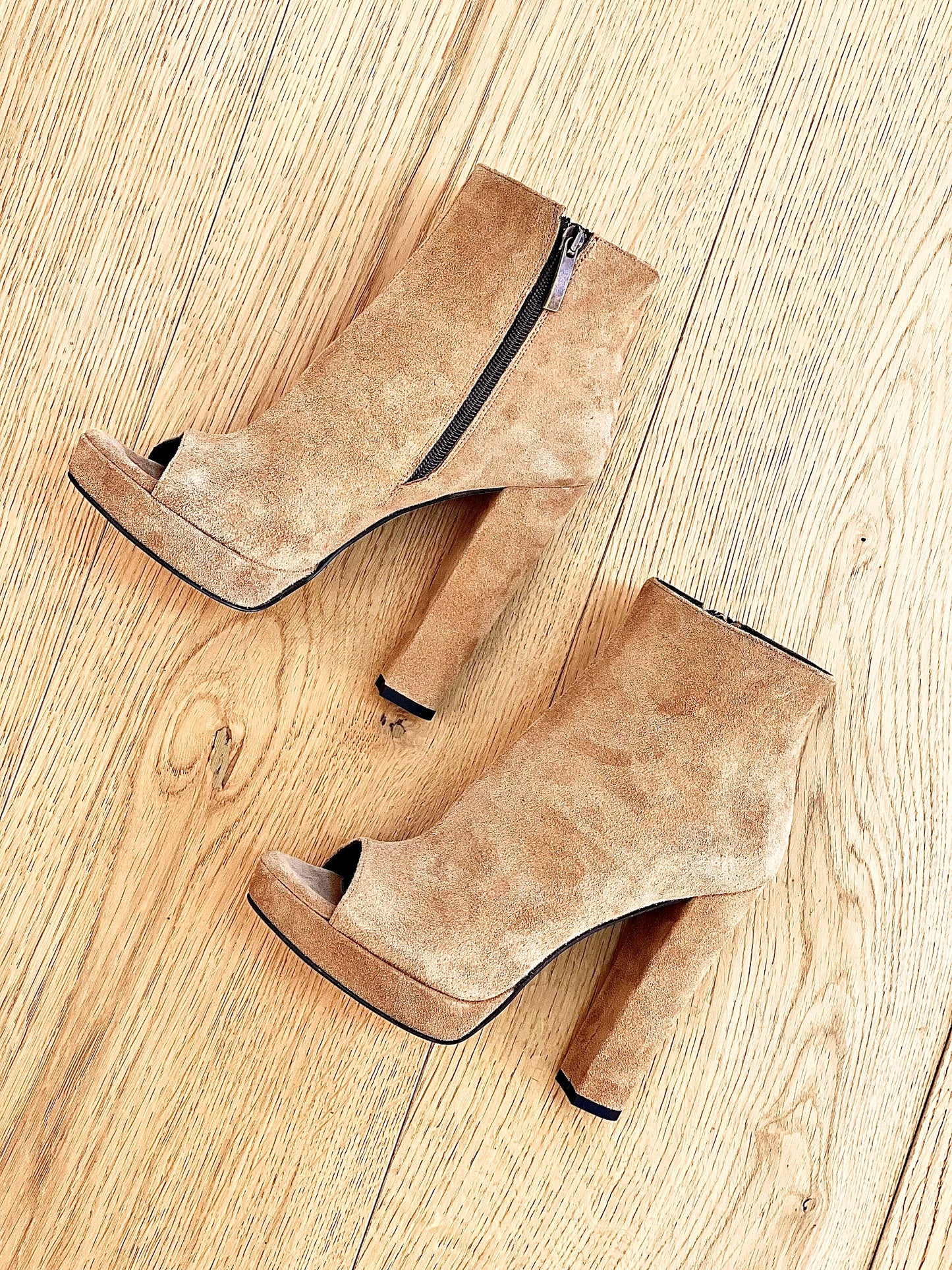 JESSA SUEDE LEATHER