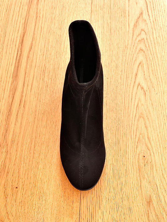 GENERATION BLACK SUEDE