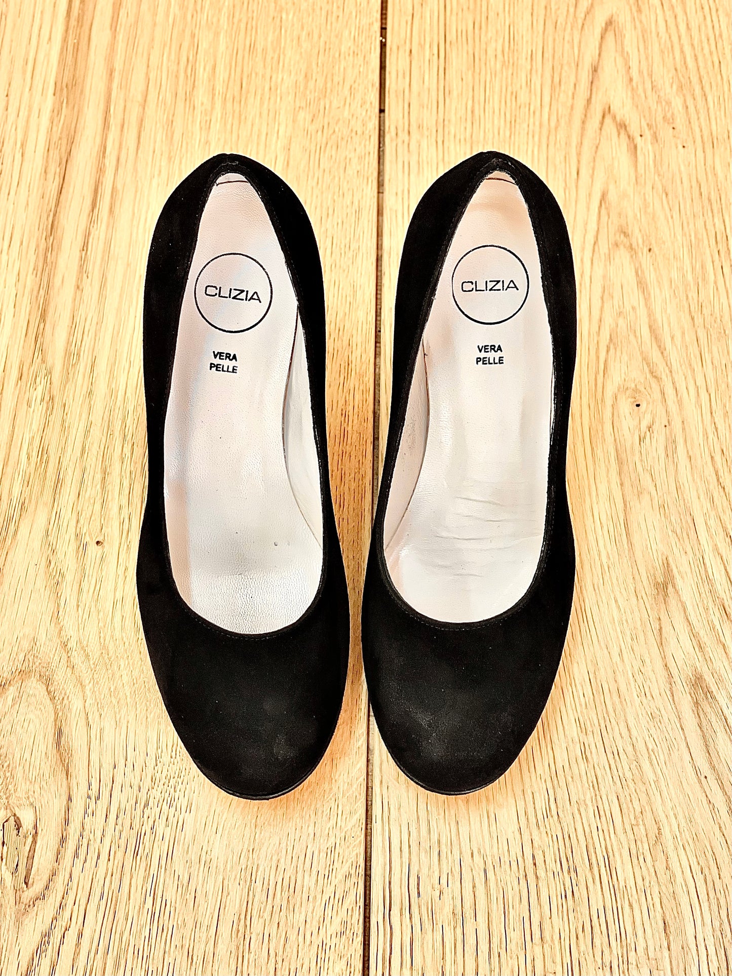 CLEO BLACK SUEDE