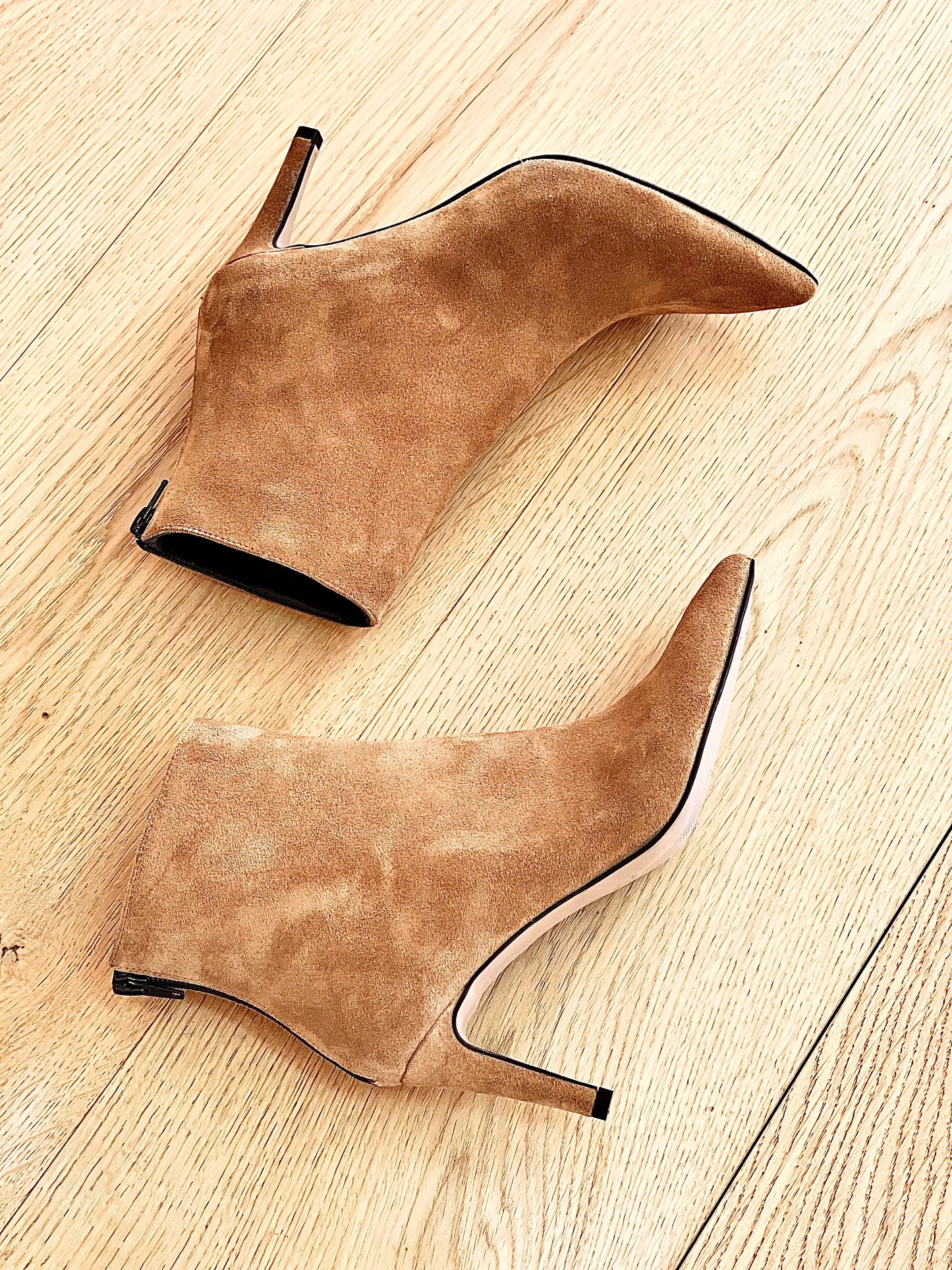 IRIS SUEDE LEATHER