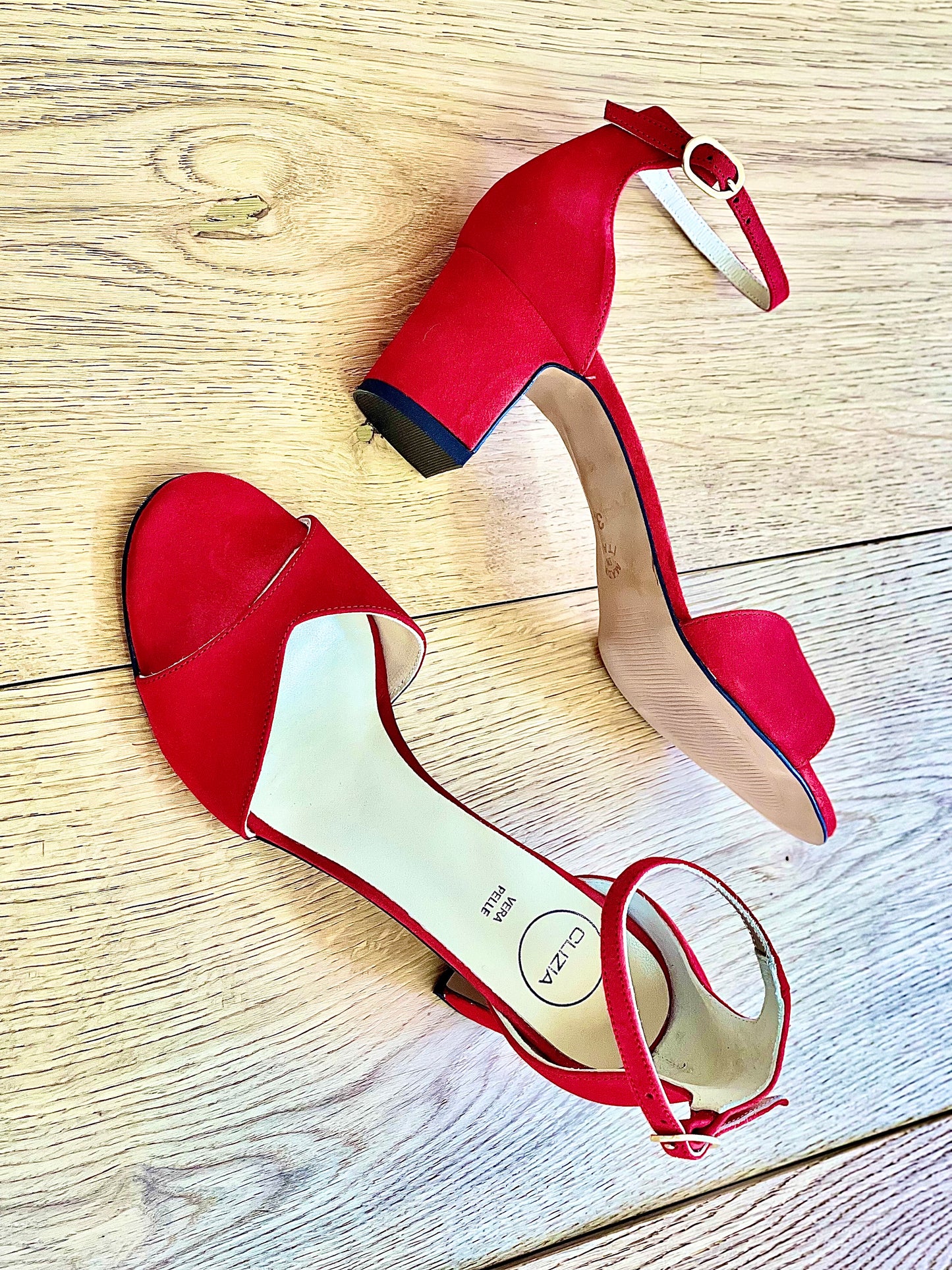 SCARLETT RED SUEDE