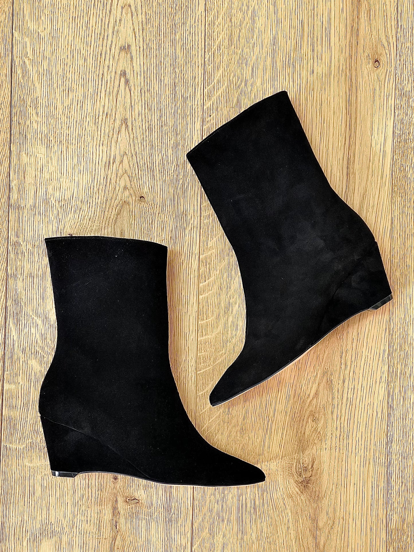 BLACK SUEDE SANTIAGO