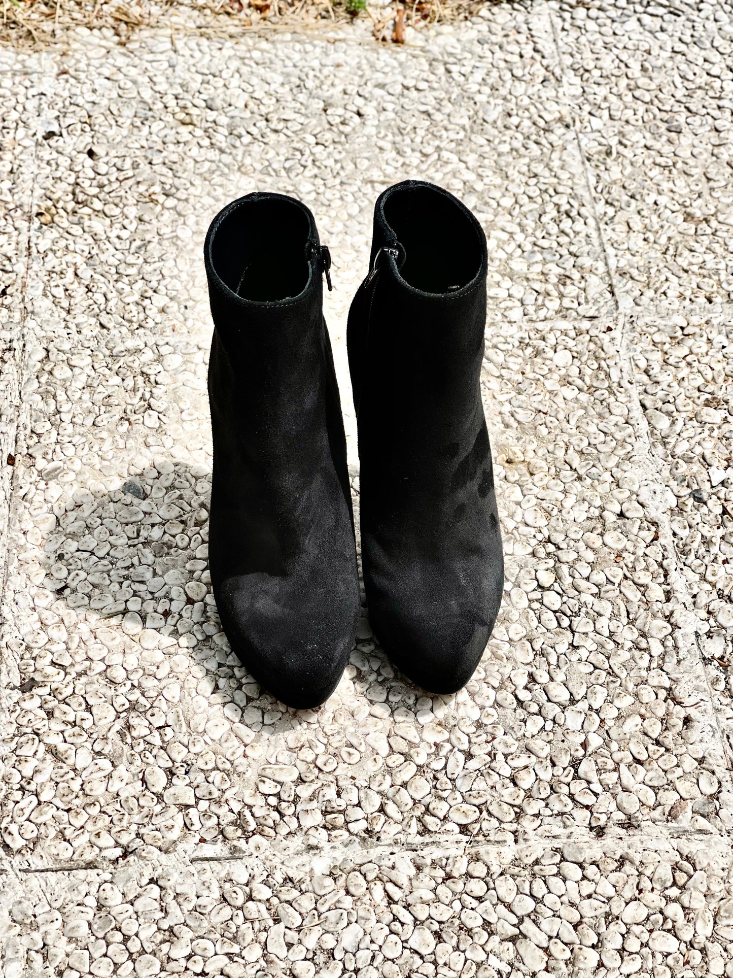 LOREN BLACK SUEDE