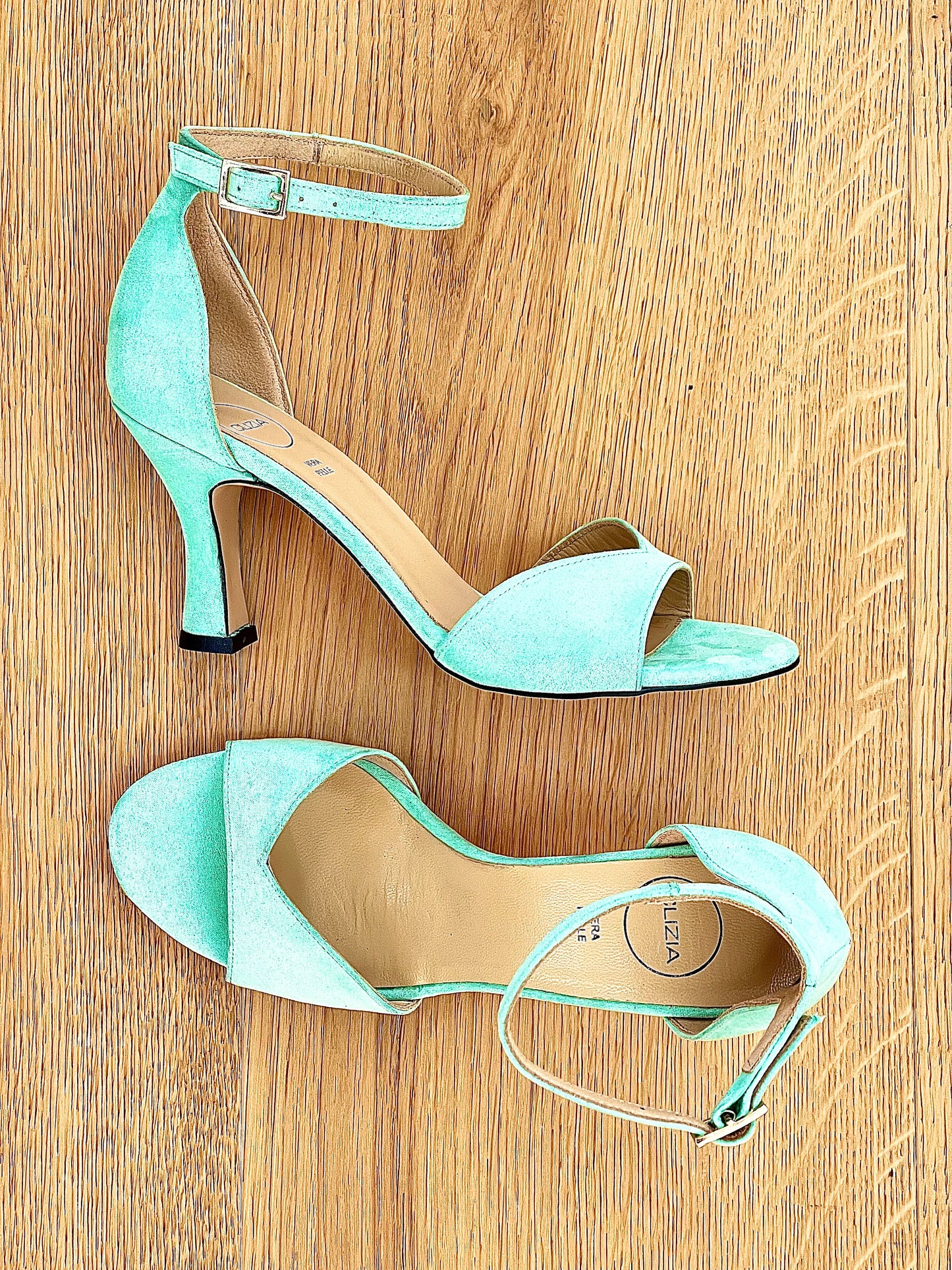 ANNIKA MINT SUEDE