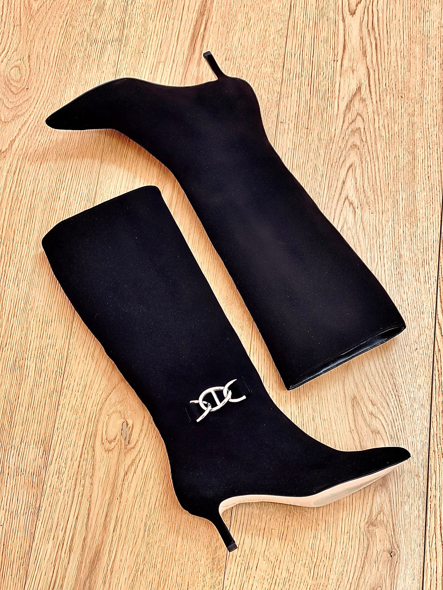 FLORIAN BLACK SUEDE
