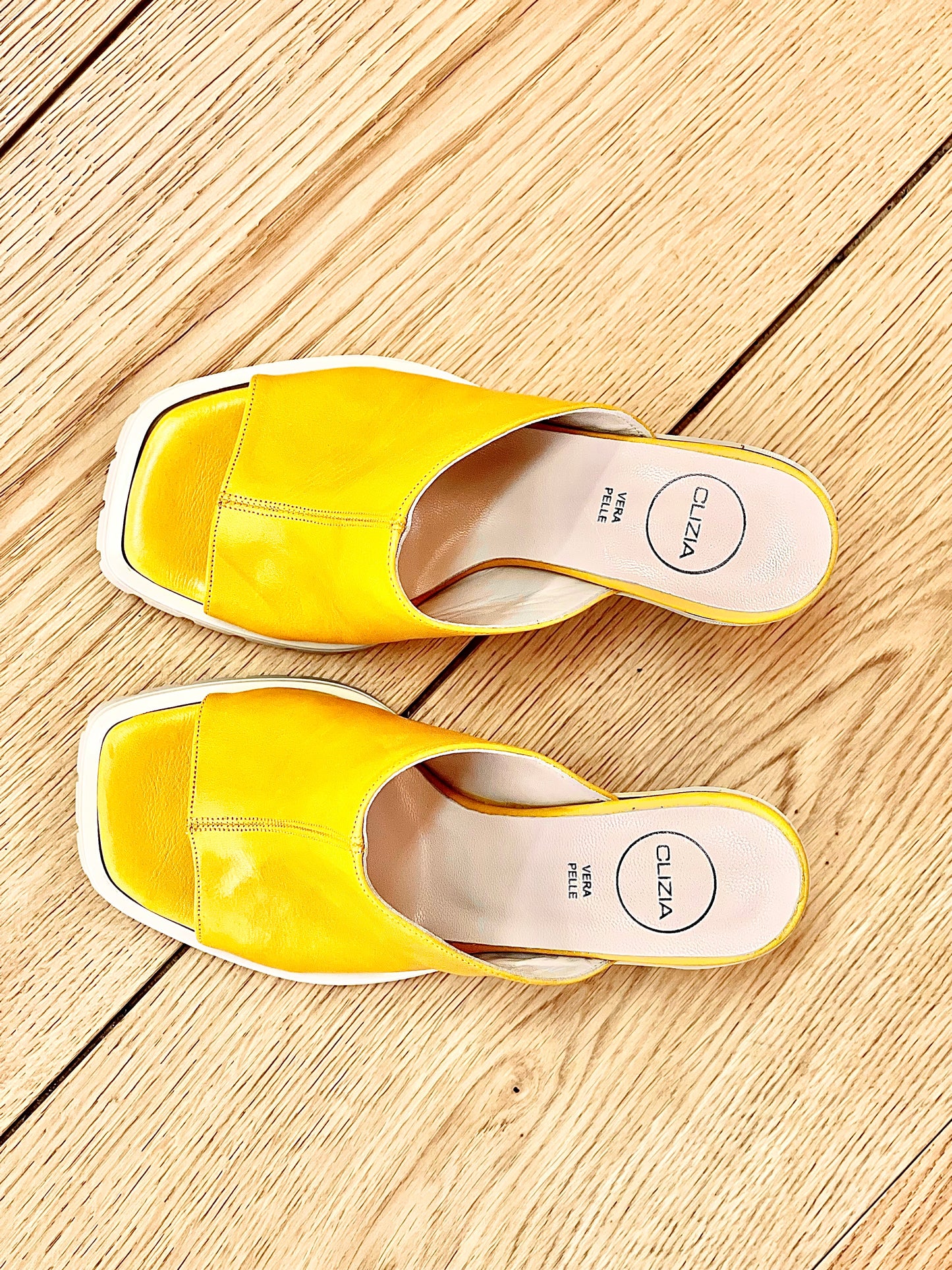 YELLOW WONDER