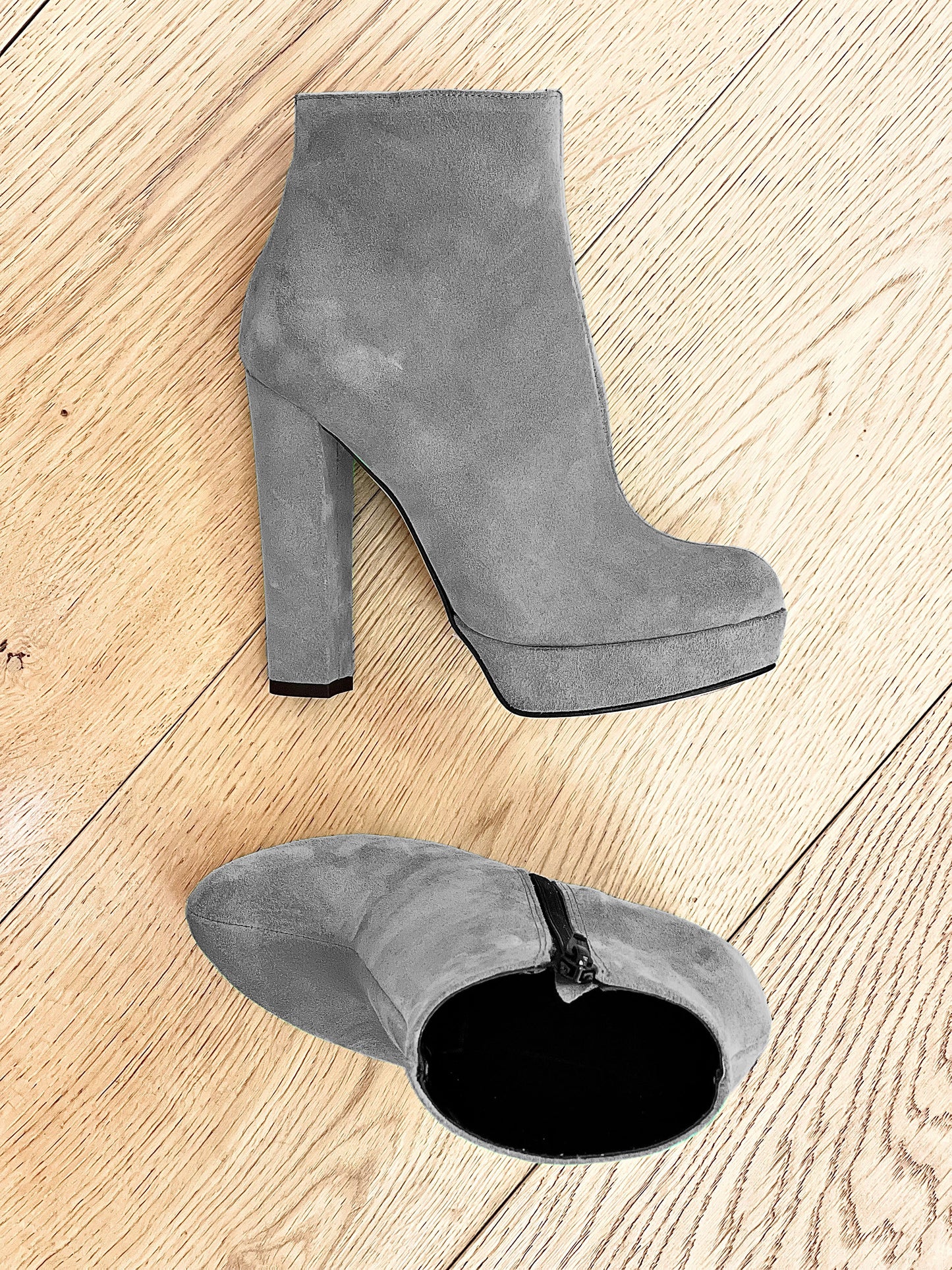 GRAY SUEDE BOB