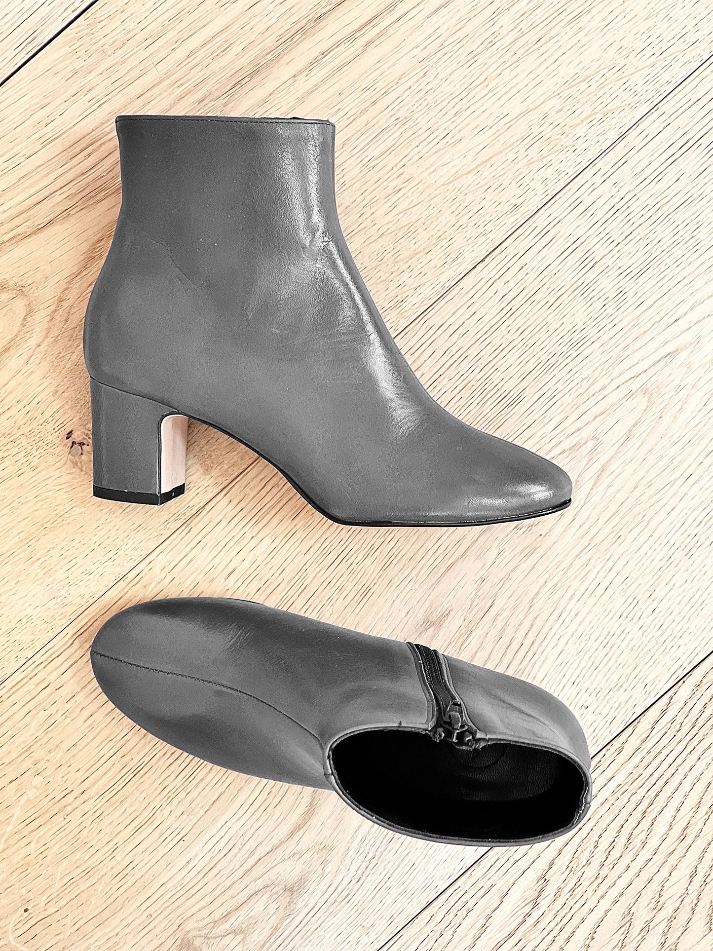LUCAS LEATHER GRAY