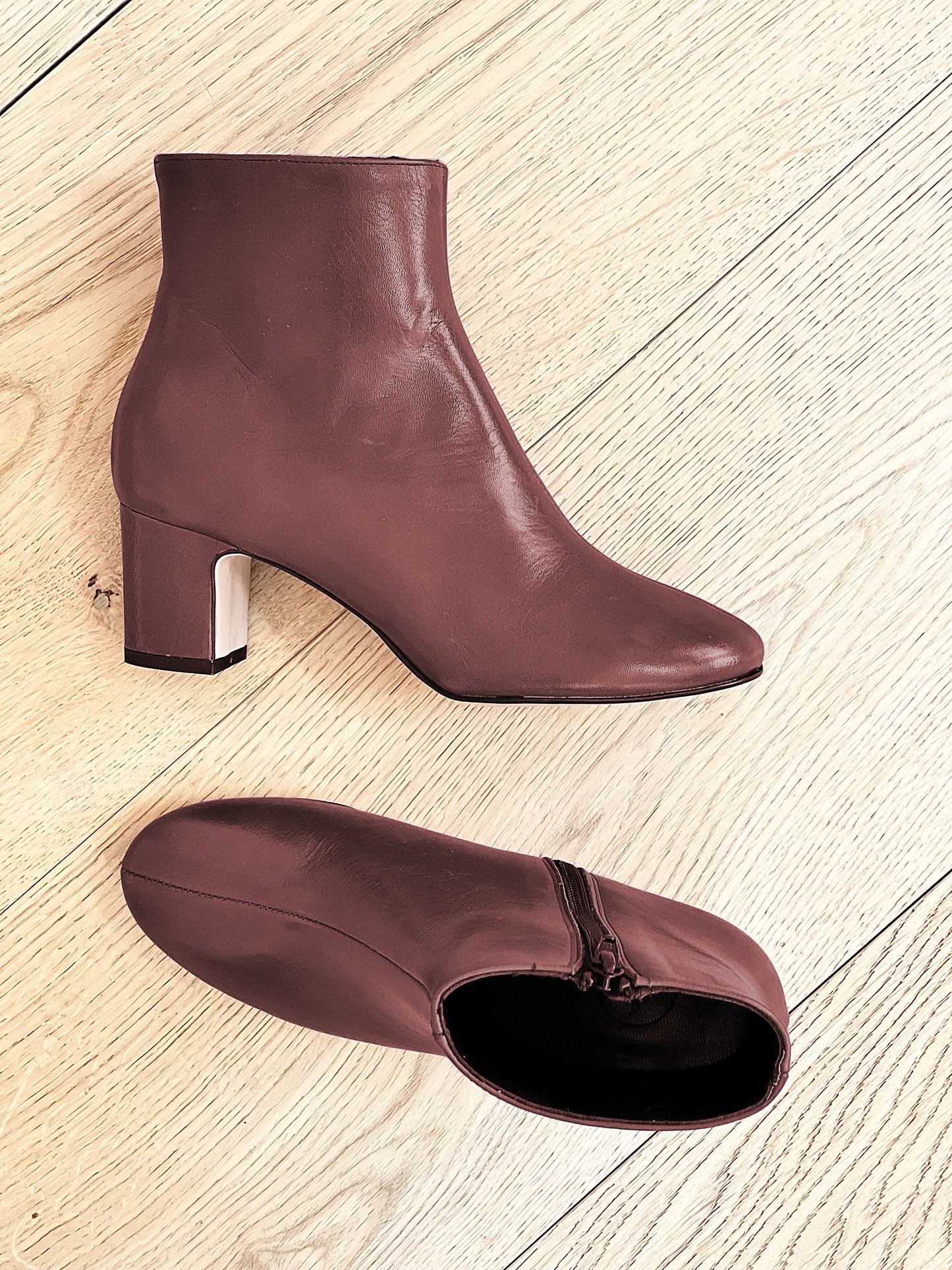 LUCAS BROWN LEATHER
