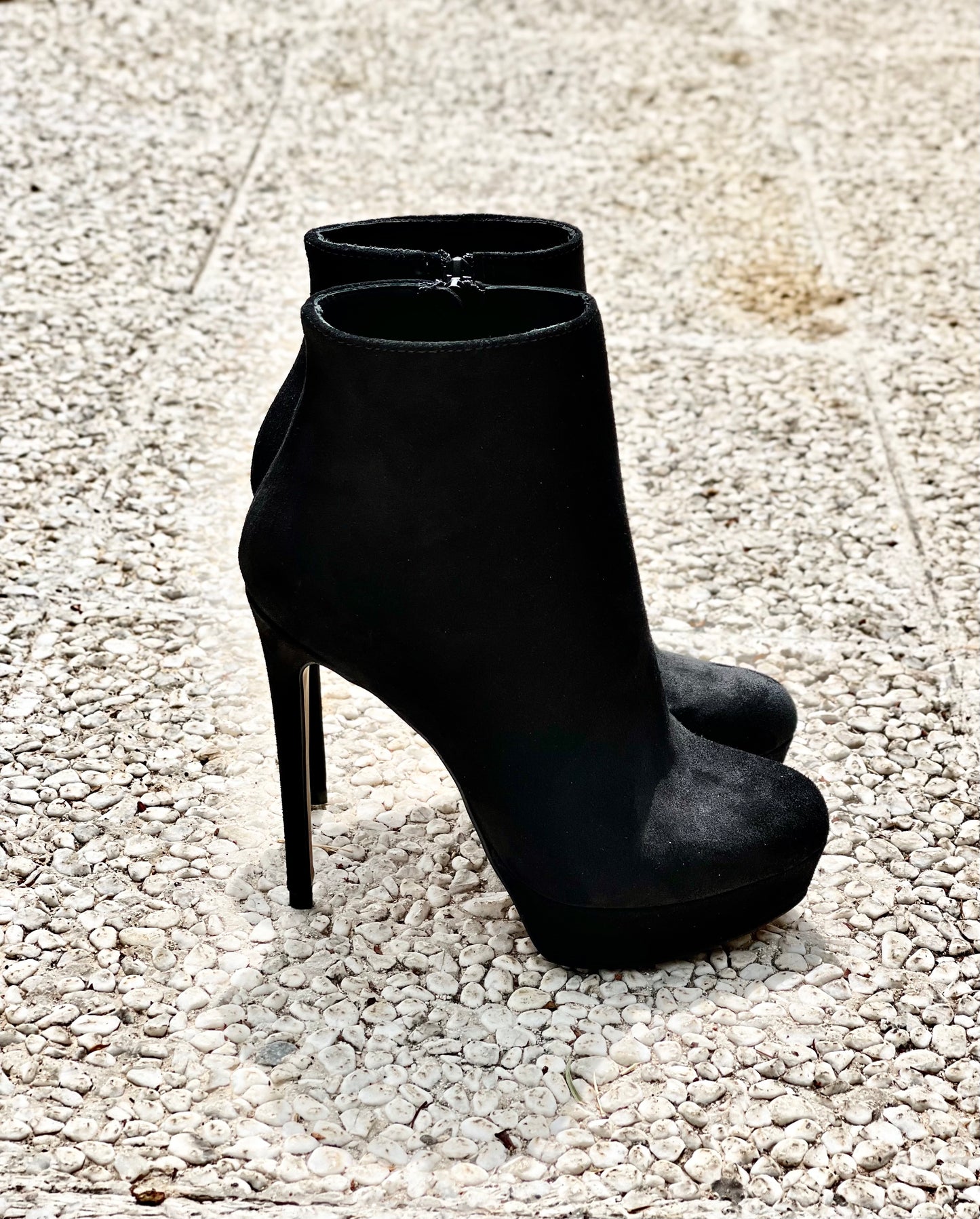 LOREN BLACK SUEDE