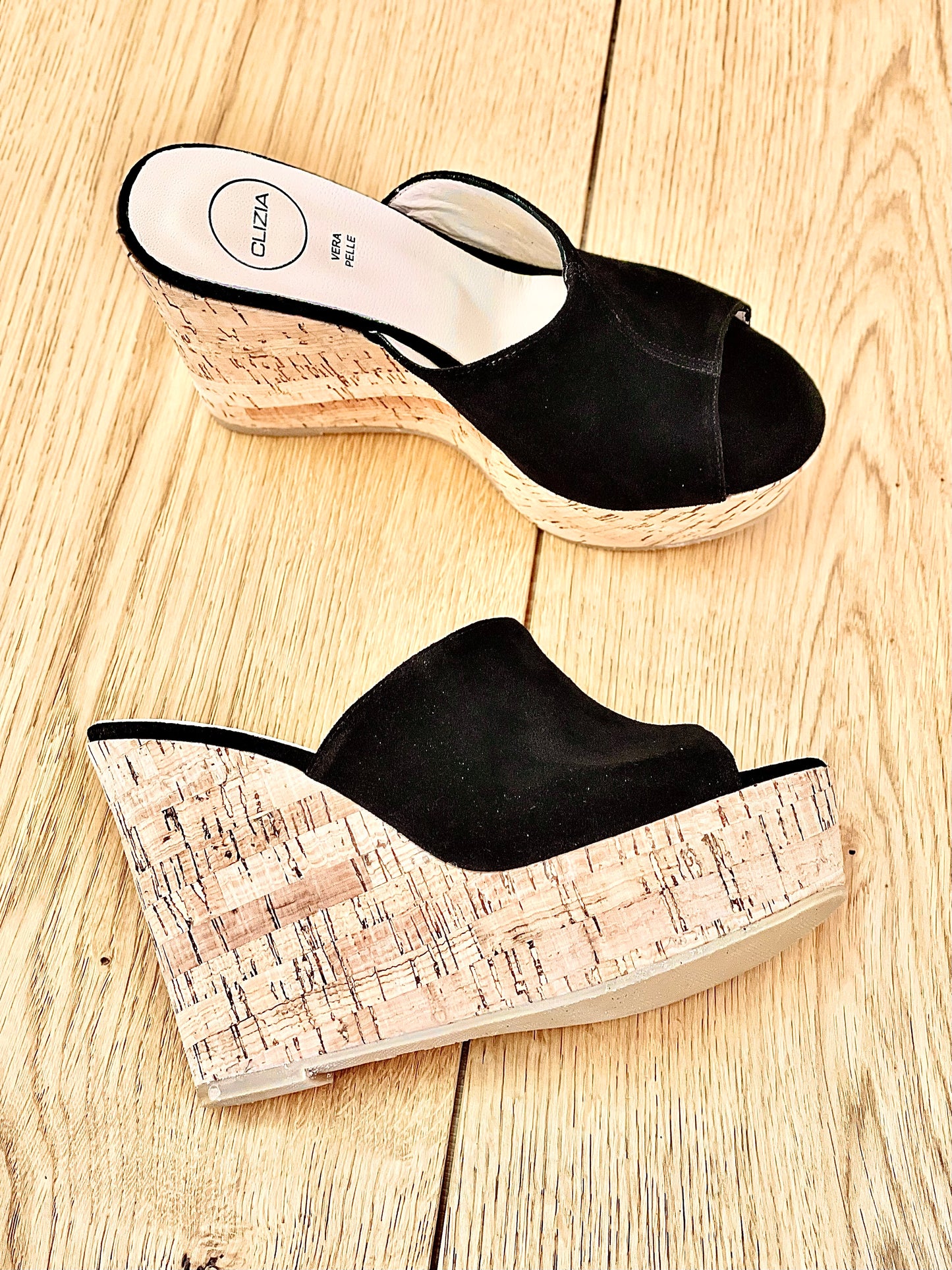 MIAMI BLACK SUEDE