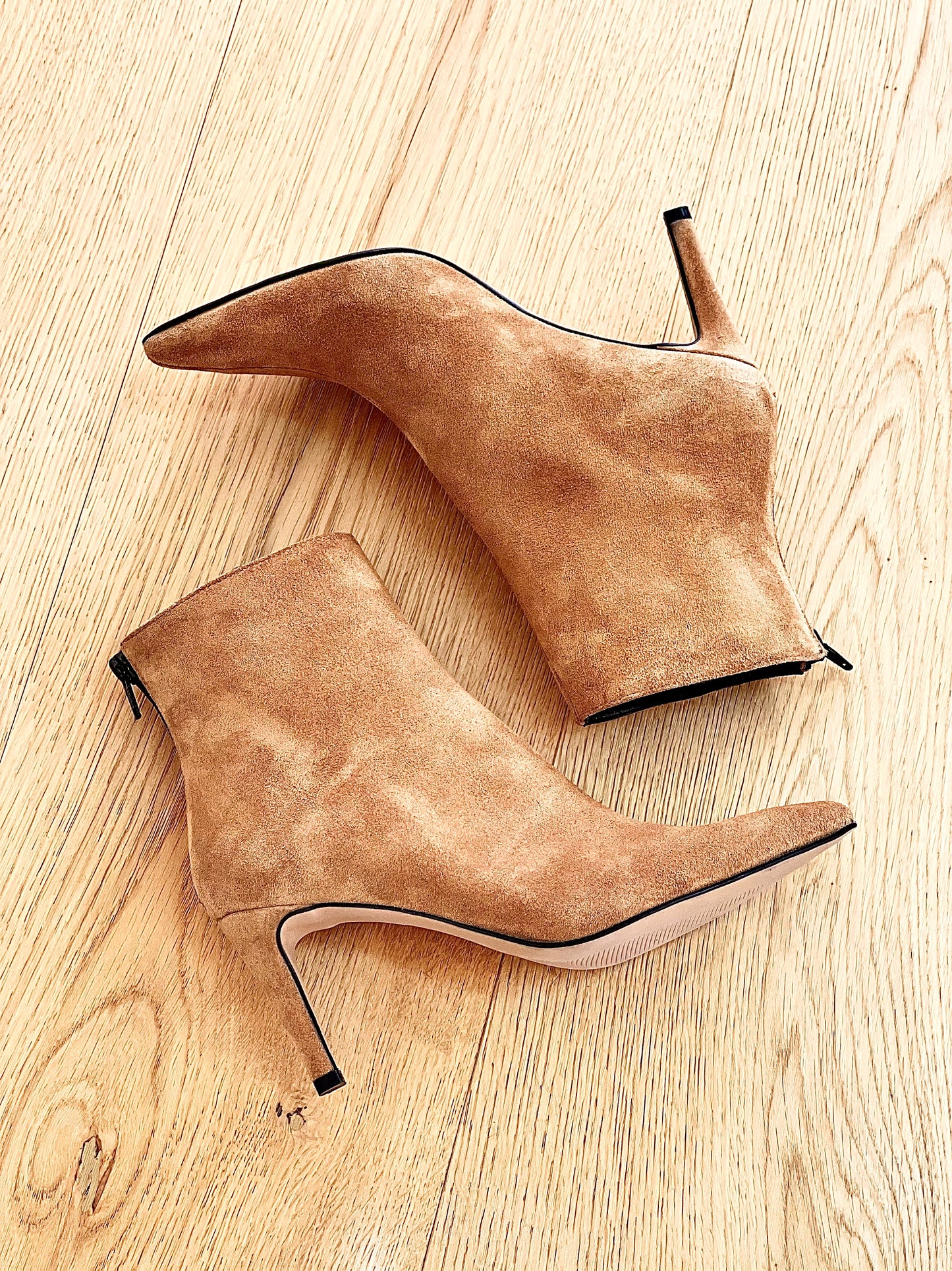 IRIS SUEDE LEATHER