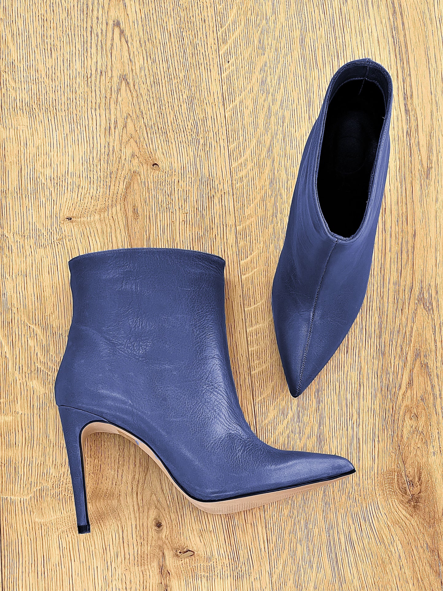 BAHIA BLUE LEATHER