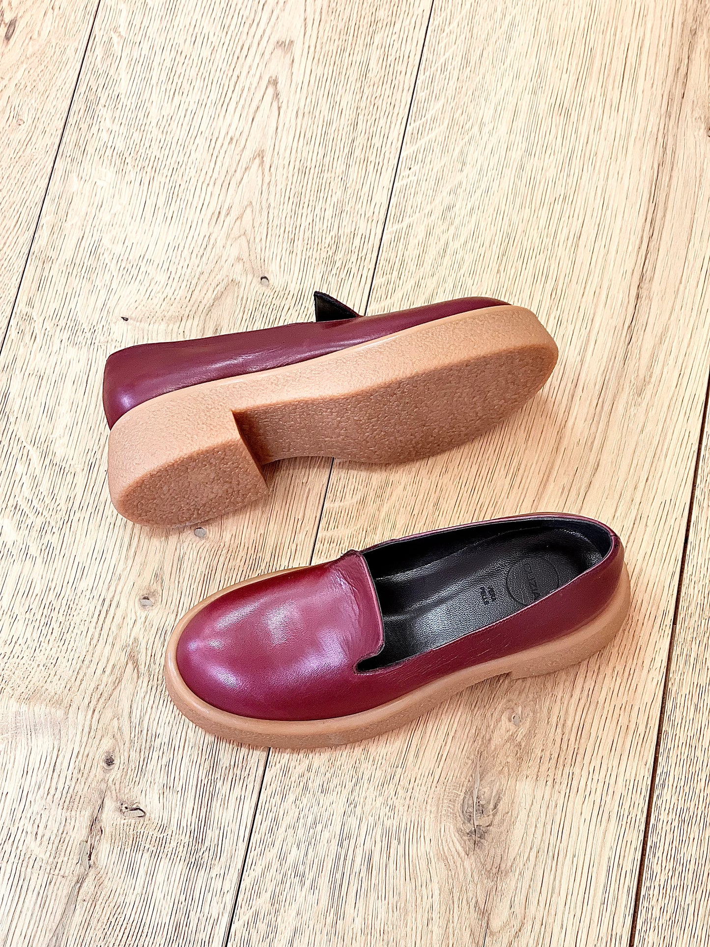 ZENO BURGUNDY LEATHER