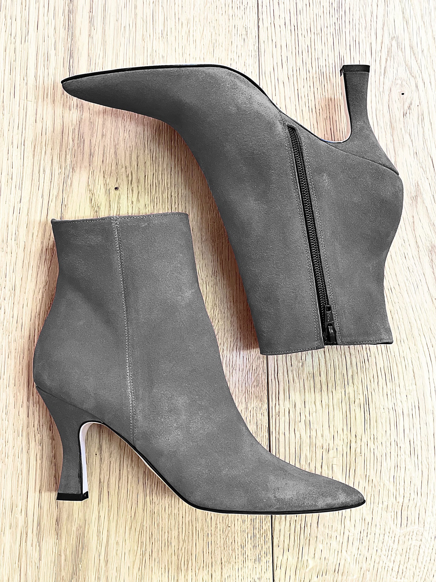 GRAY SUEDE KAORI
