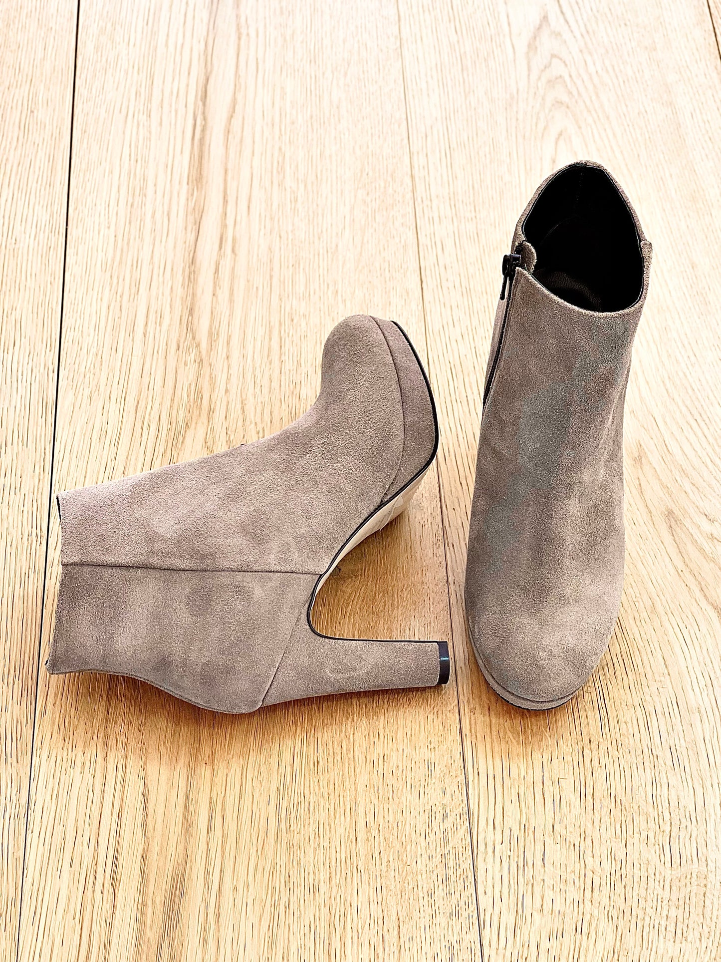 ERIK SUEDE TAUPE