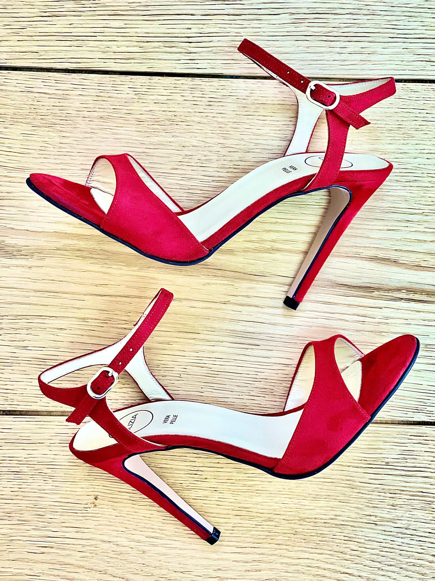 RED SUEDE JODIE