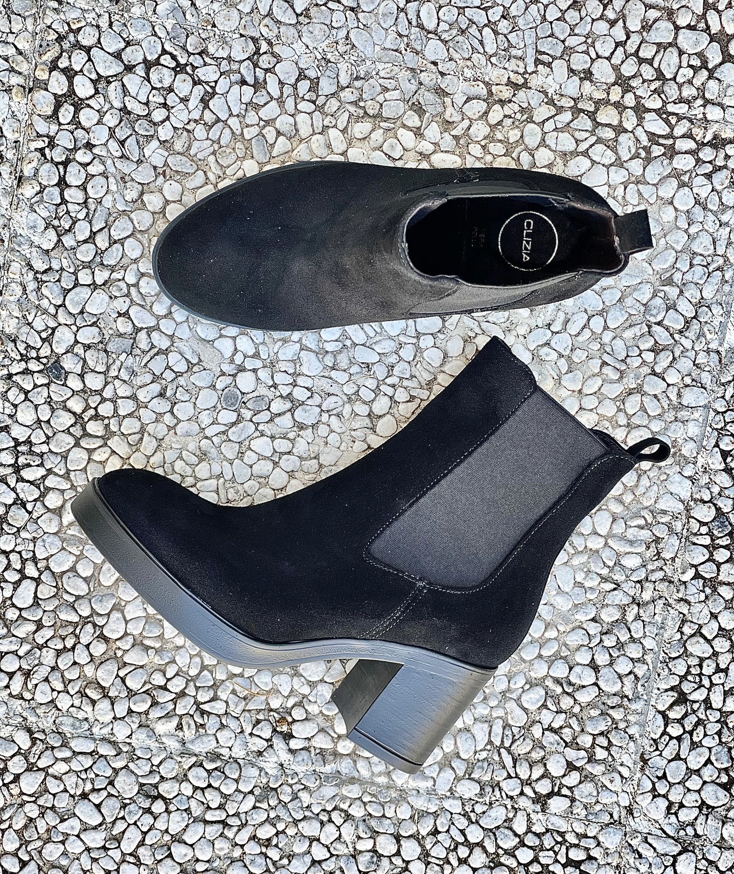 BLACK SUEDE BERN