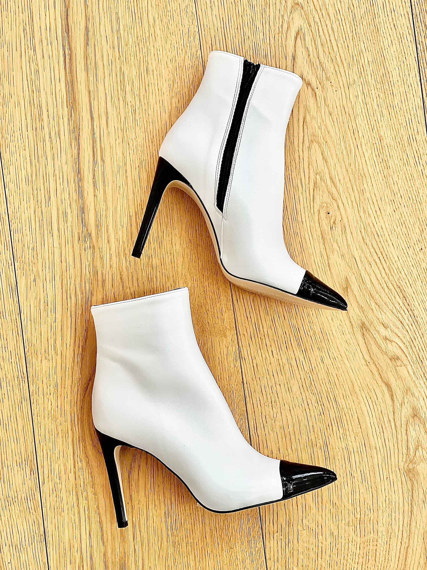 MAGDA LEATHER WHITE