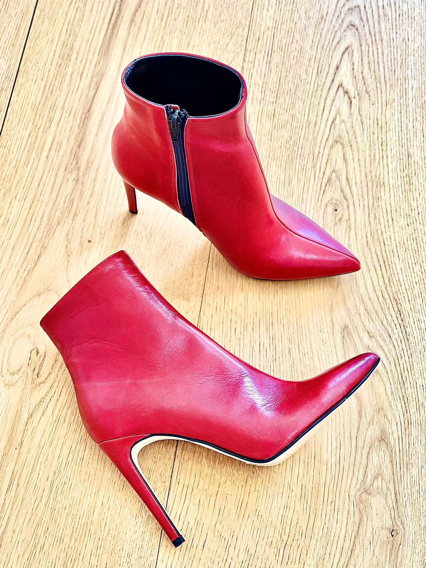 BORN RED LEATHER
