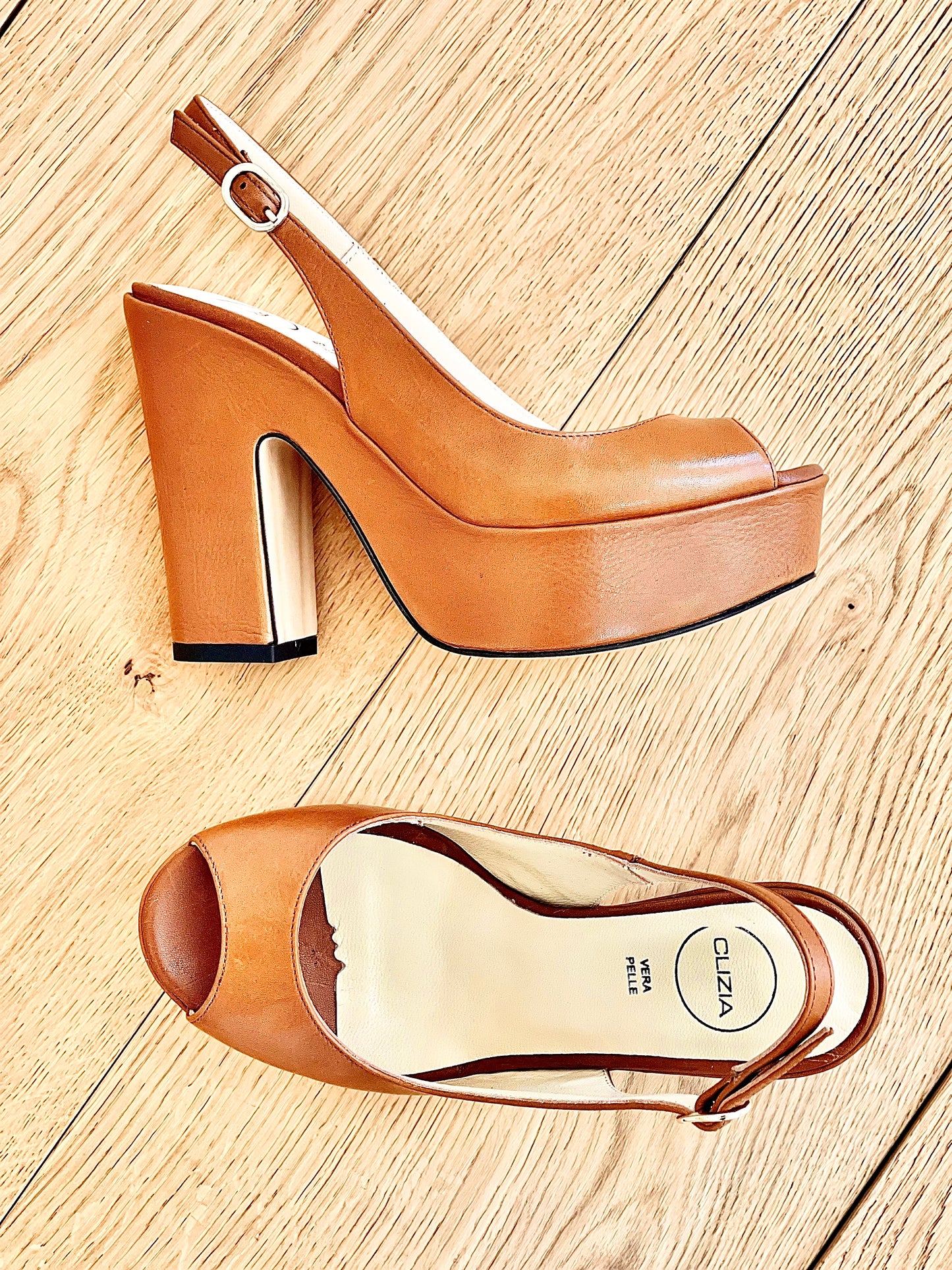 HELLEN COGNAC LEATHER