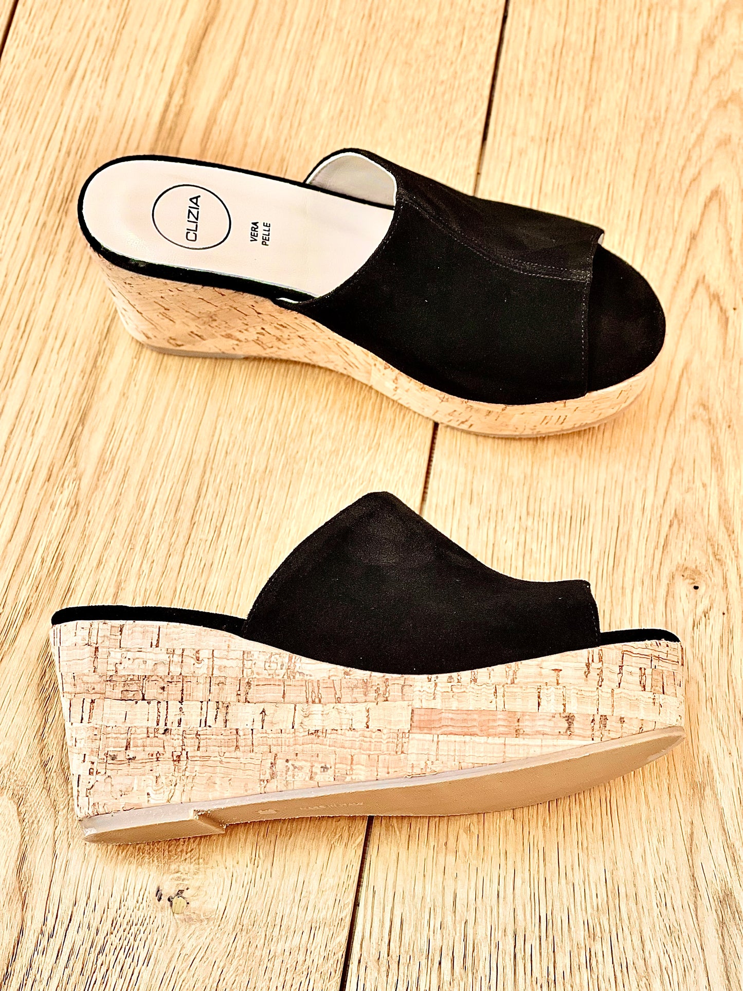 MOIRA BLACK SUEDE