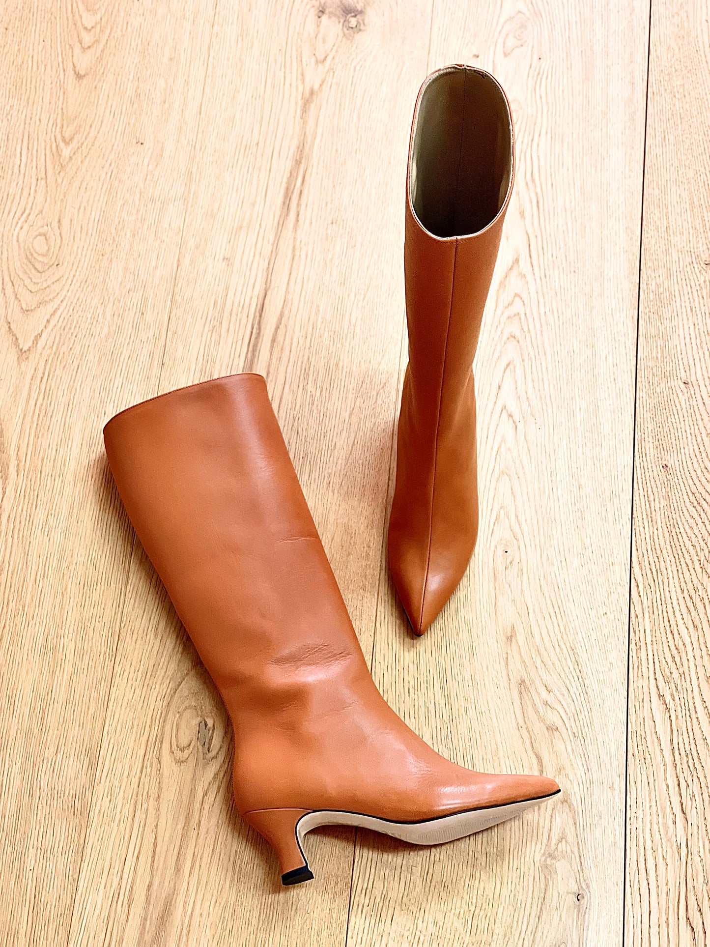 MAGELLAN LEATHER
