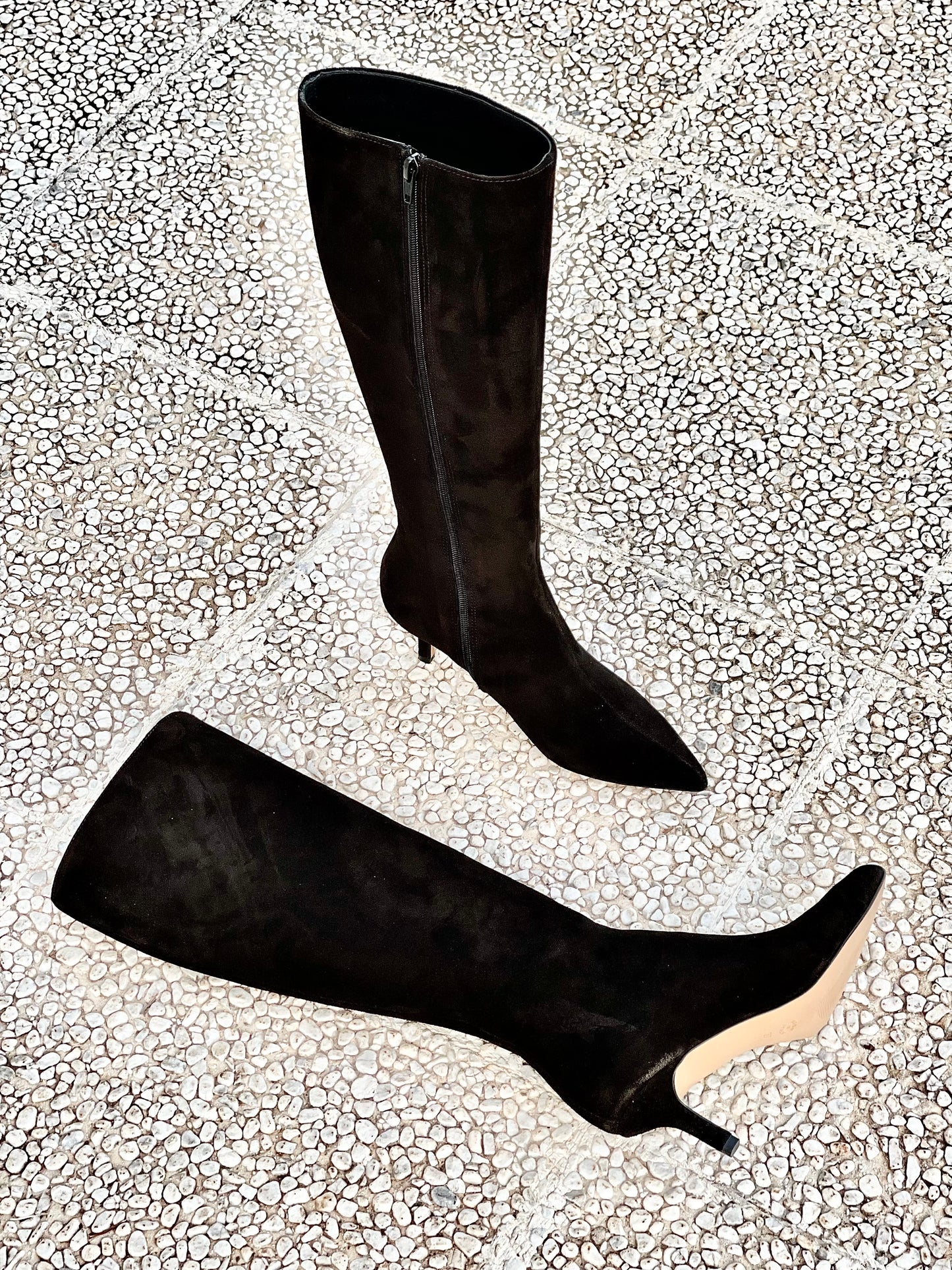 CANDY BLACK SUEDE