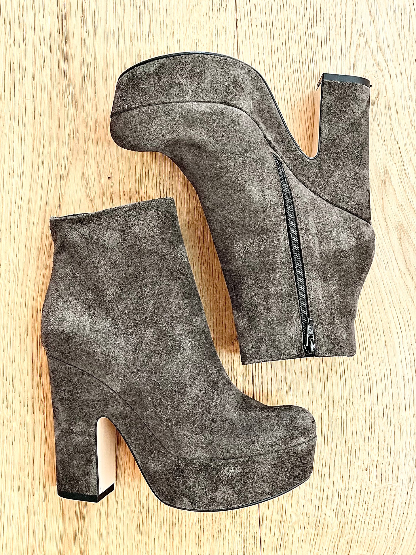 TURAN SUEDE KHAKI