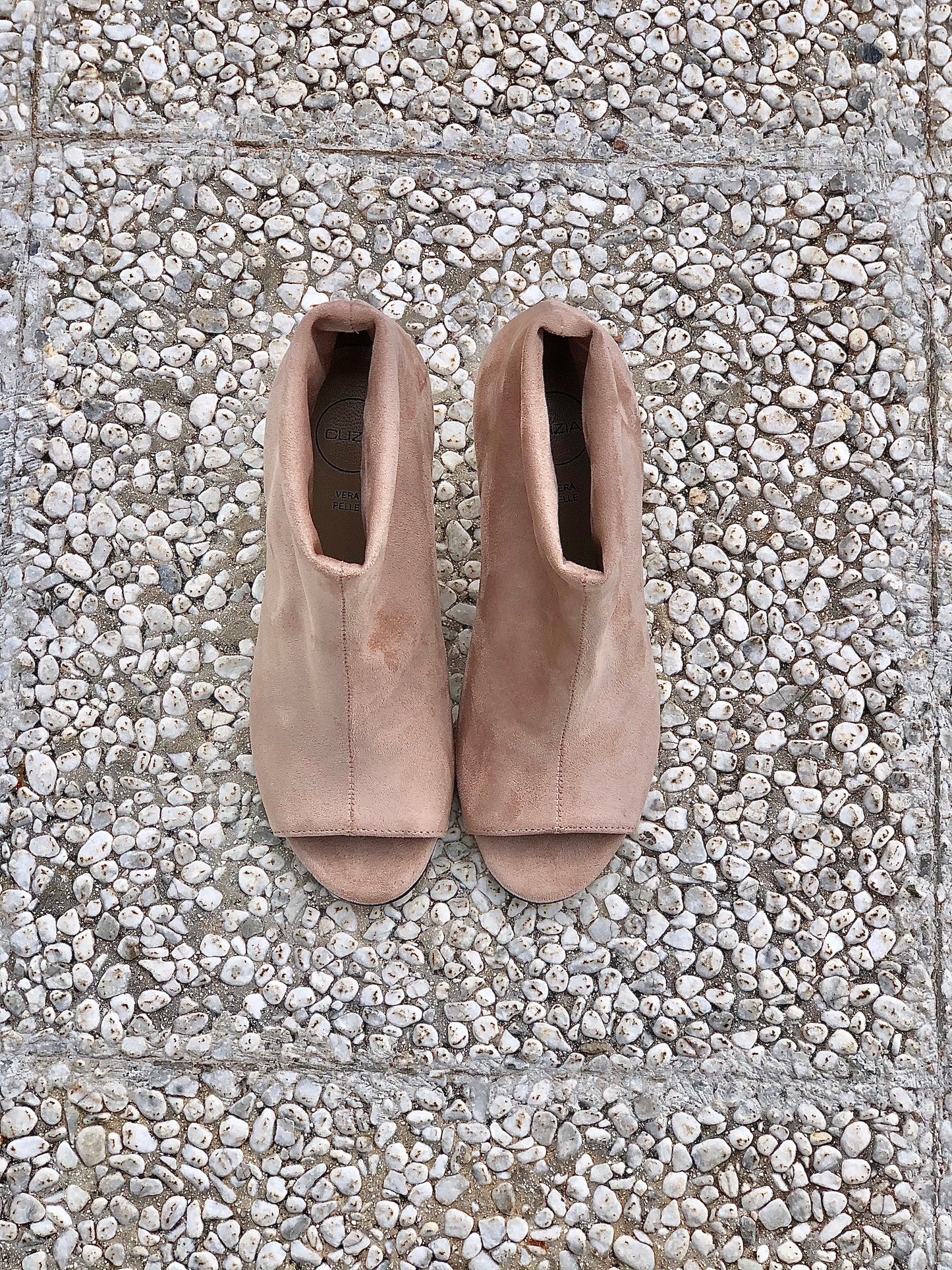 INGRID SUEDE NUDE