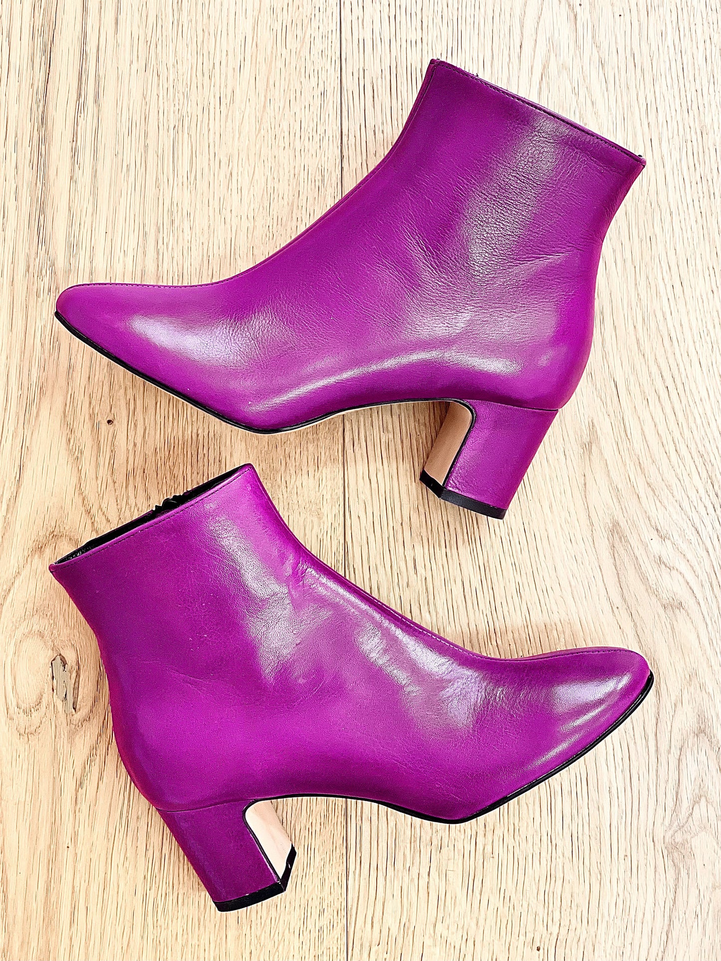 LUCAS FUCHSIA LEATHER