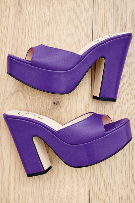 LIPSEY DE PIEL MORADA