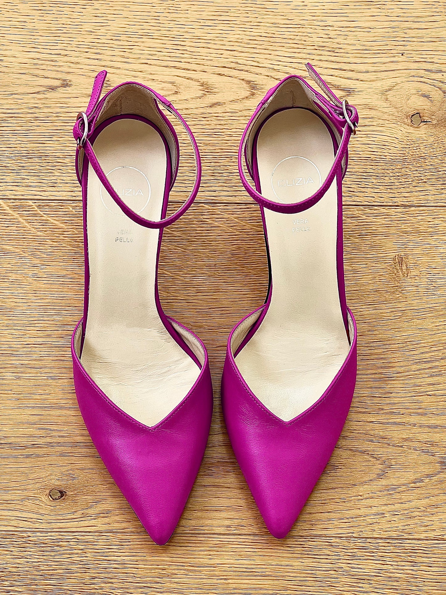 ADA CUERO FUCSIA