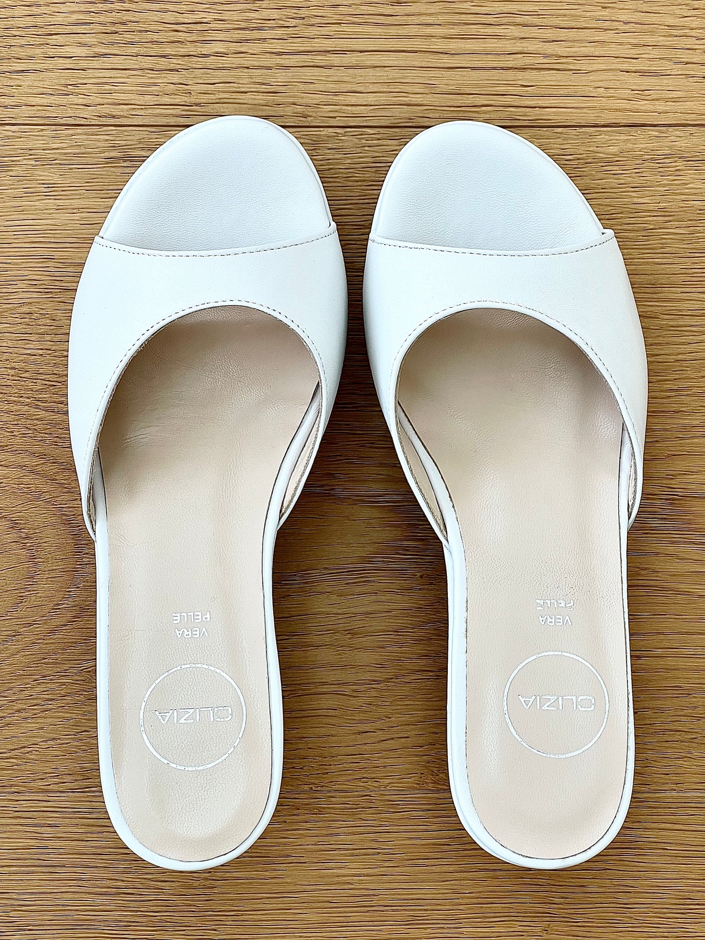 VENUS CUERO BLANCO