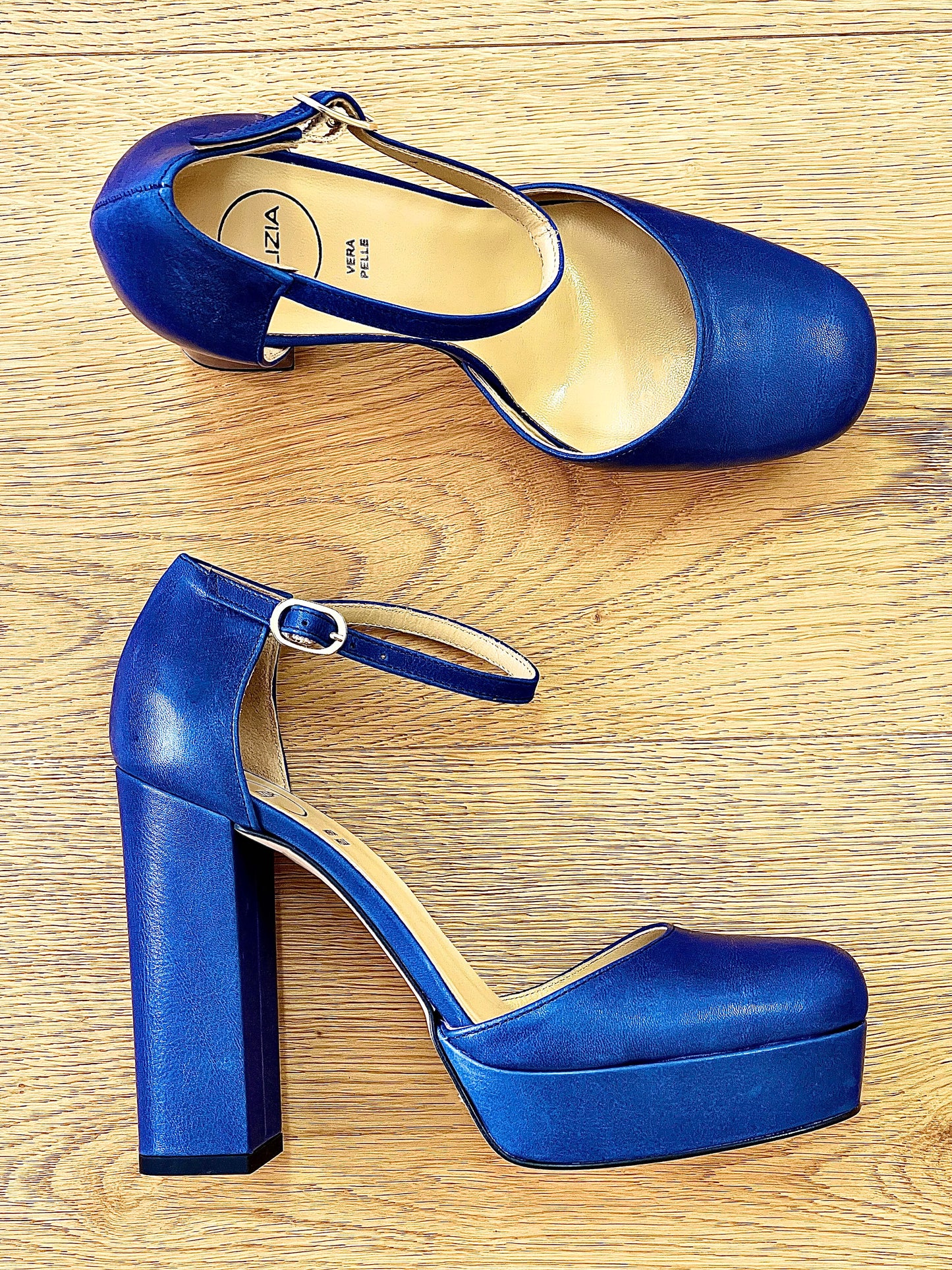 IKO BLUETTE CUERO