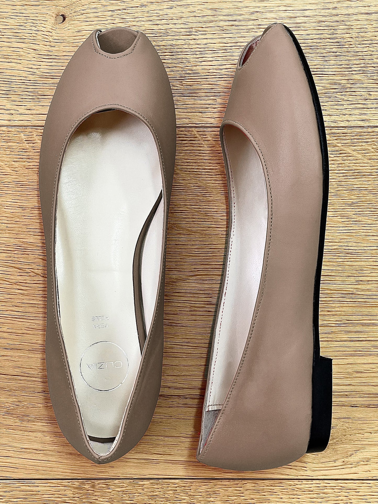 ATLAS CUERO TAUPE