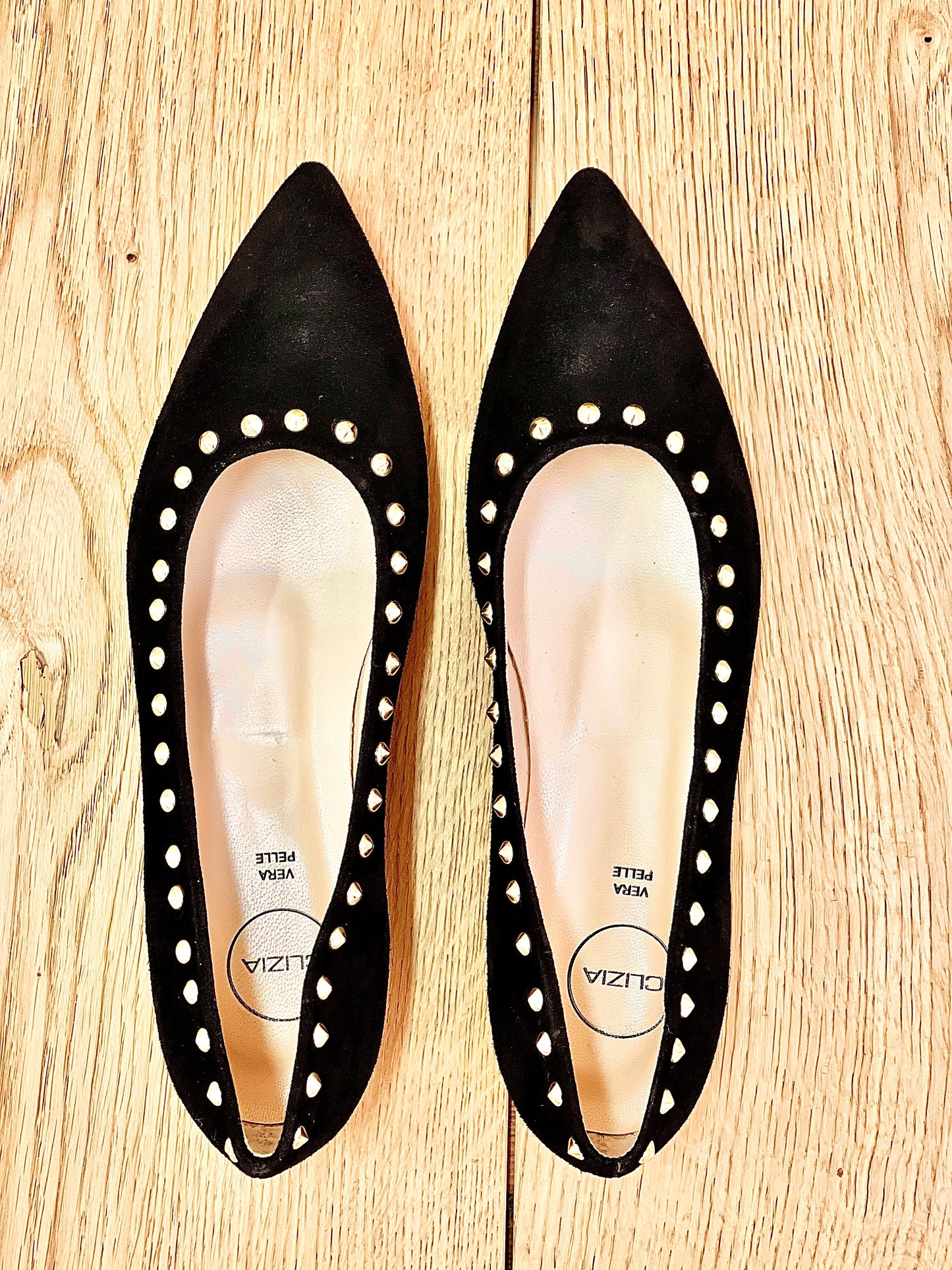 KONYA BLACK SUEDE