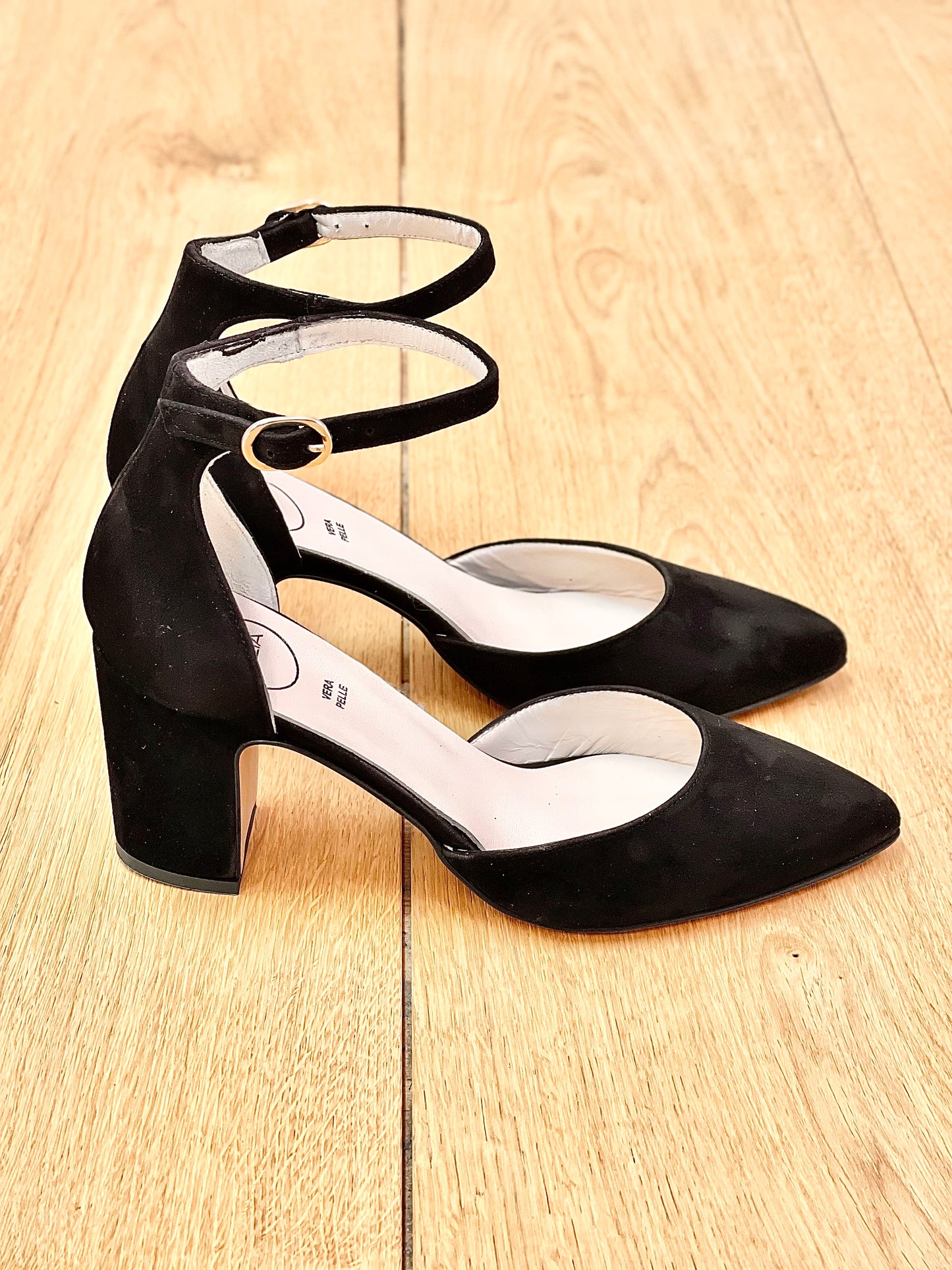CARMEN BLACK SUEDE